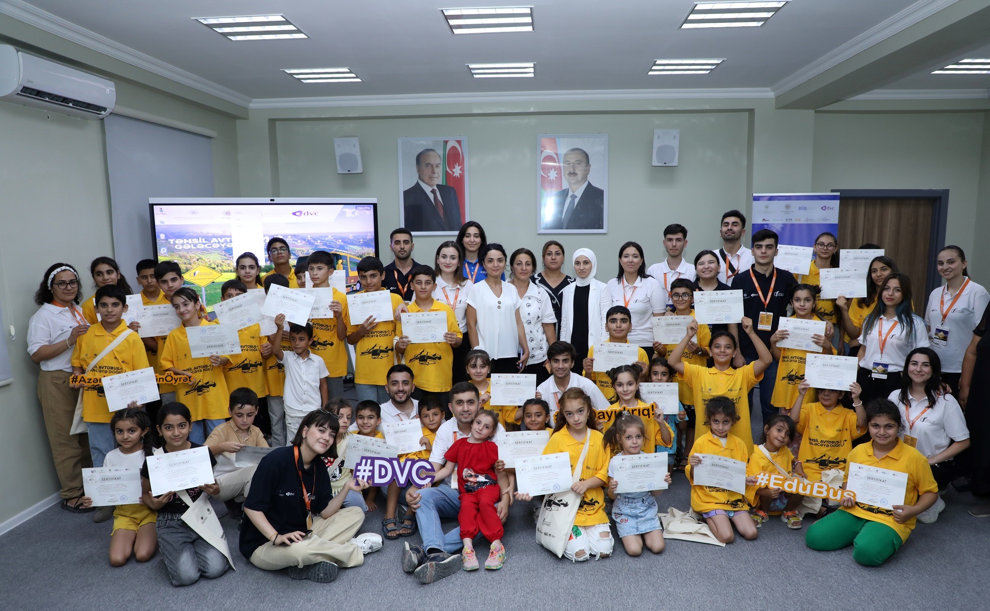 Ağalı kəndinin şagirdləri “Təhsil avtobusu – gələcəyə doğru” layihəsinə qoşulublar