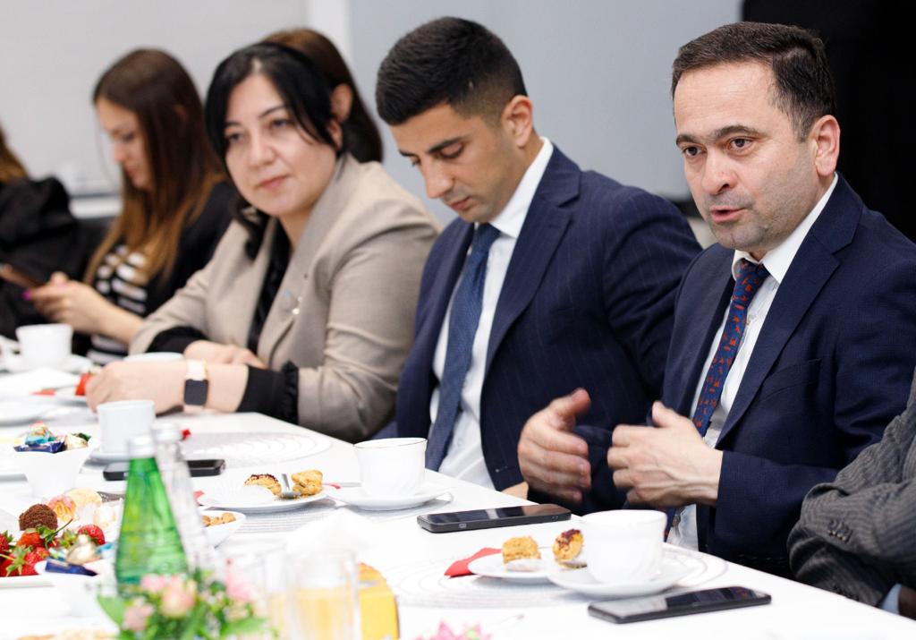 Sertifikatlaşdırma ilə bağlı görüş keçirilib
