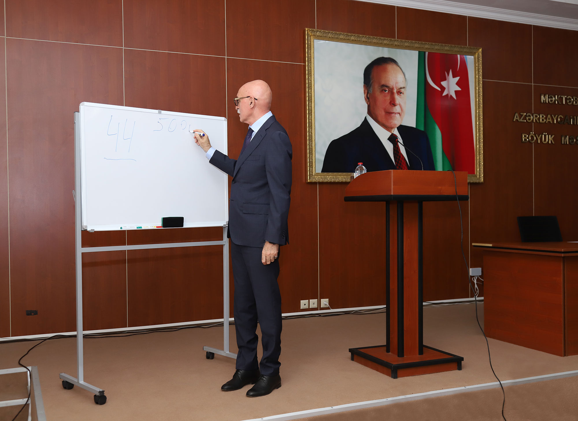 Nazir müavini Firudin Qurbanov Yevlaxda olub