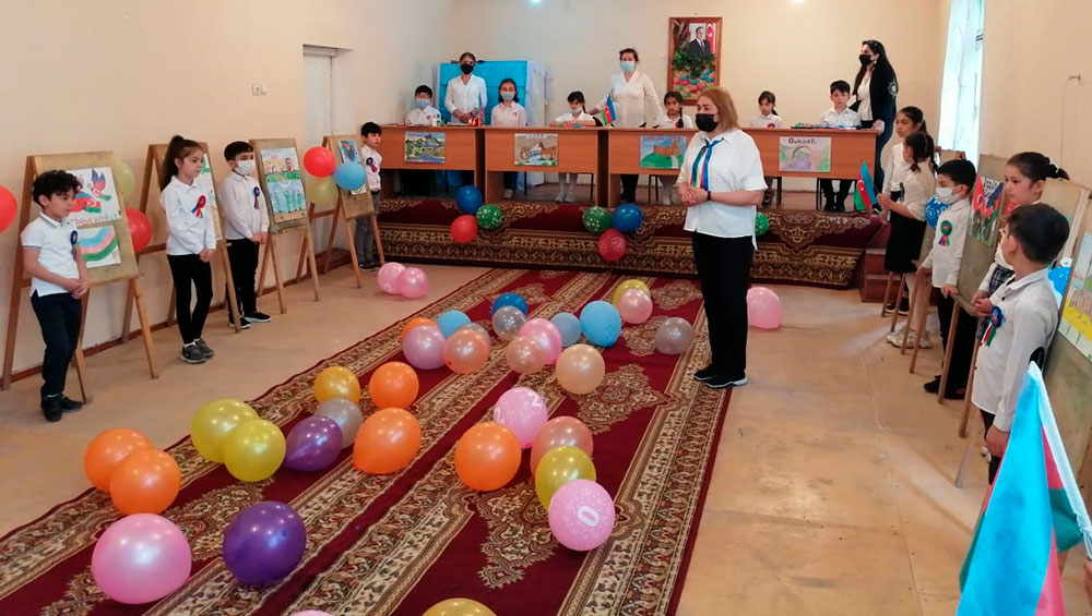 Məktəbdənkənar təhsil müəssisələrində Respublika günü