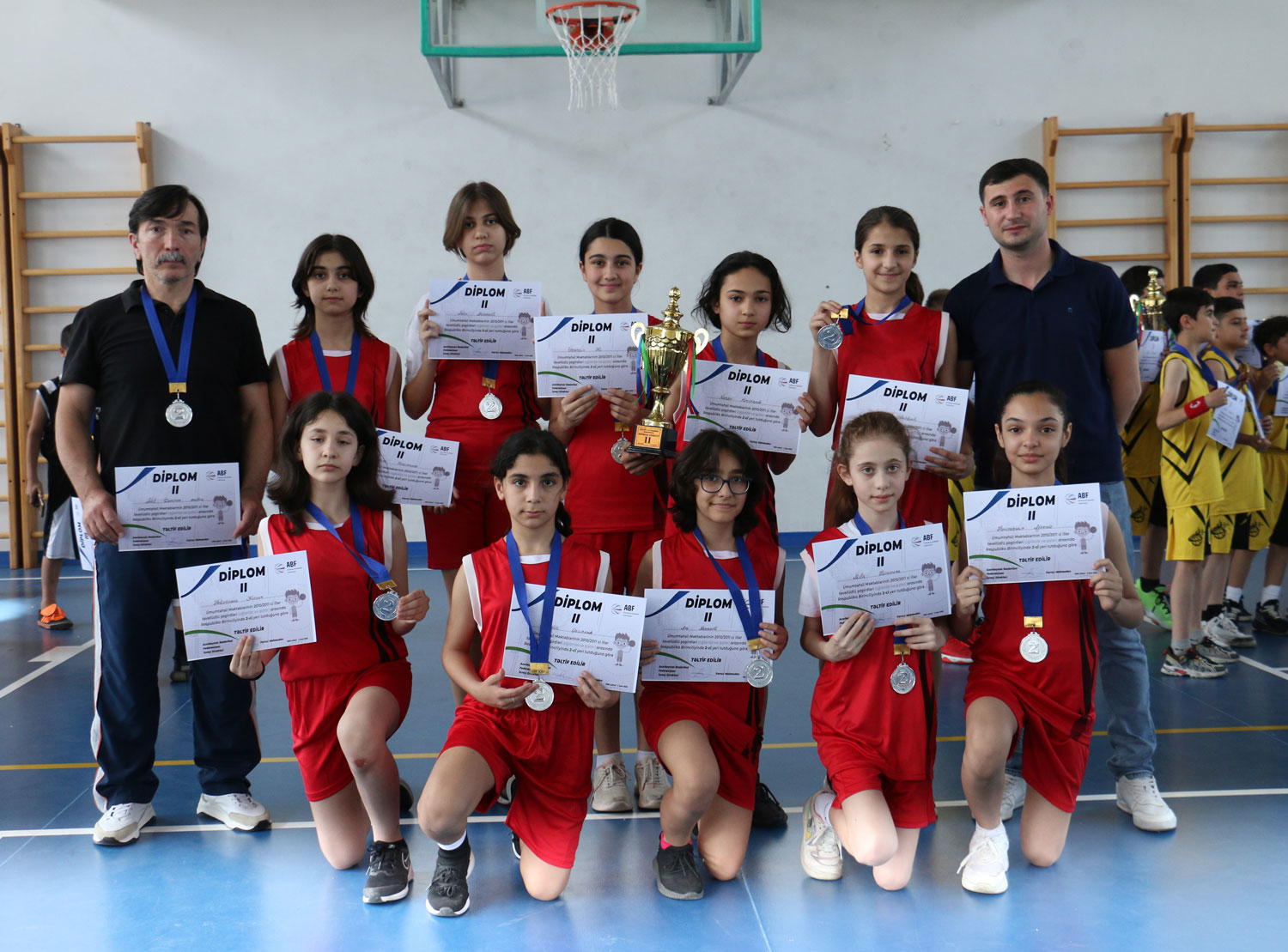 Şagirdlər arasında basketbol üzrə respublika birinciliyi yarışları yekunlaşıb
