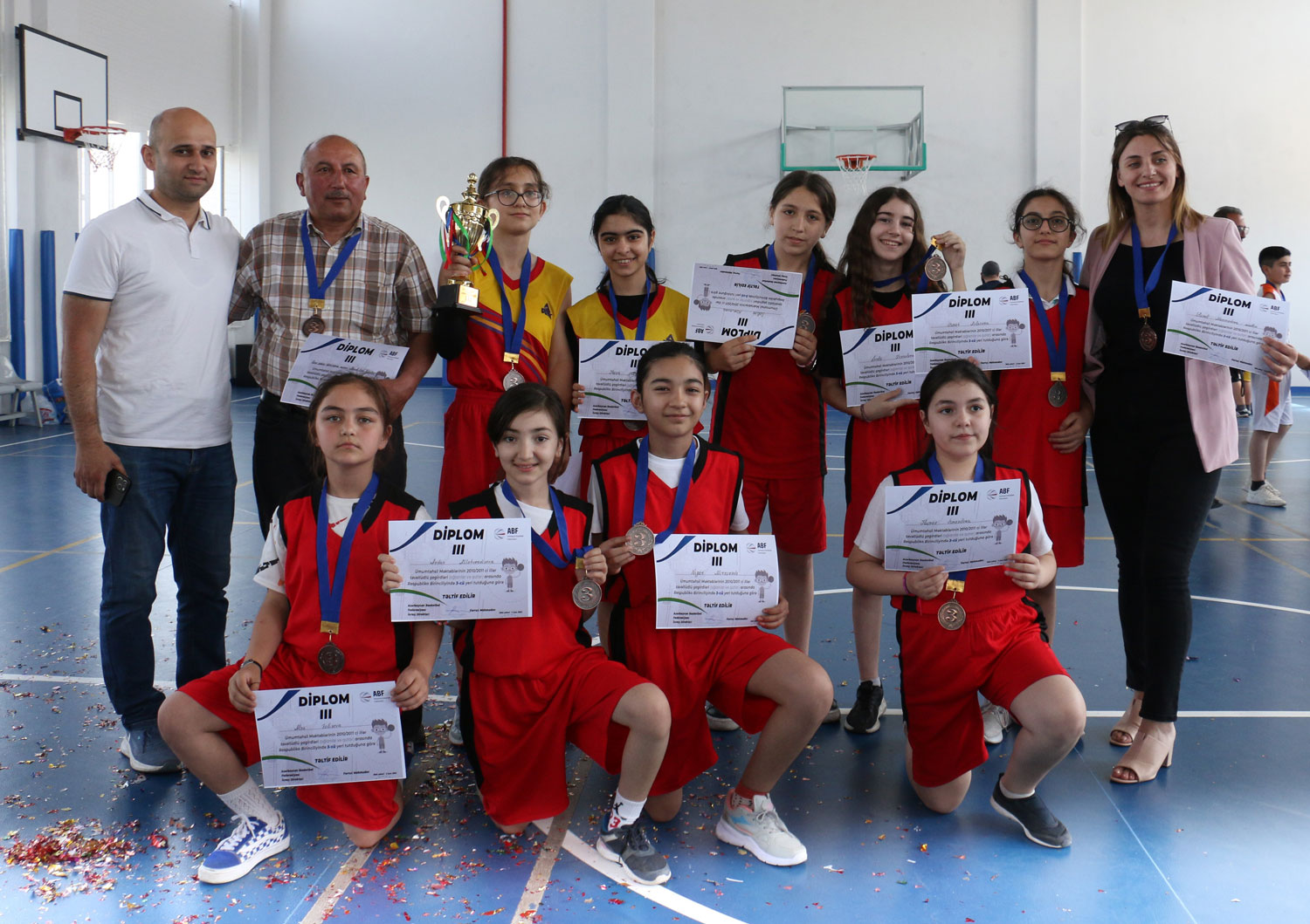 Şagirdlər arasında basketbol üzrə respublika birinciliyi yarışları yekunlaşıb