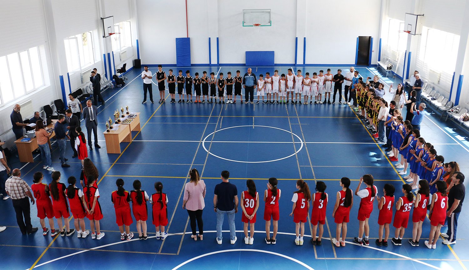 Şagirdlər arasında basketbol üzrə respublika birinciliyi yarışları yekunlaşıb