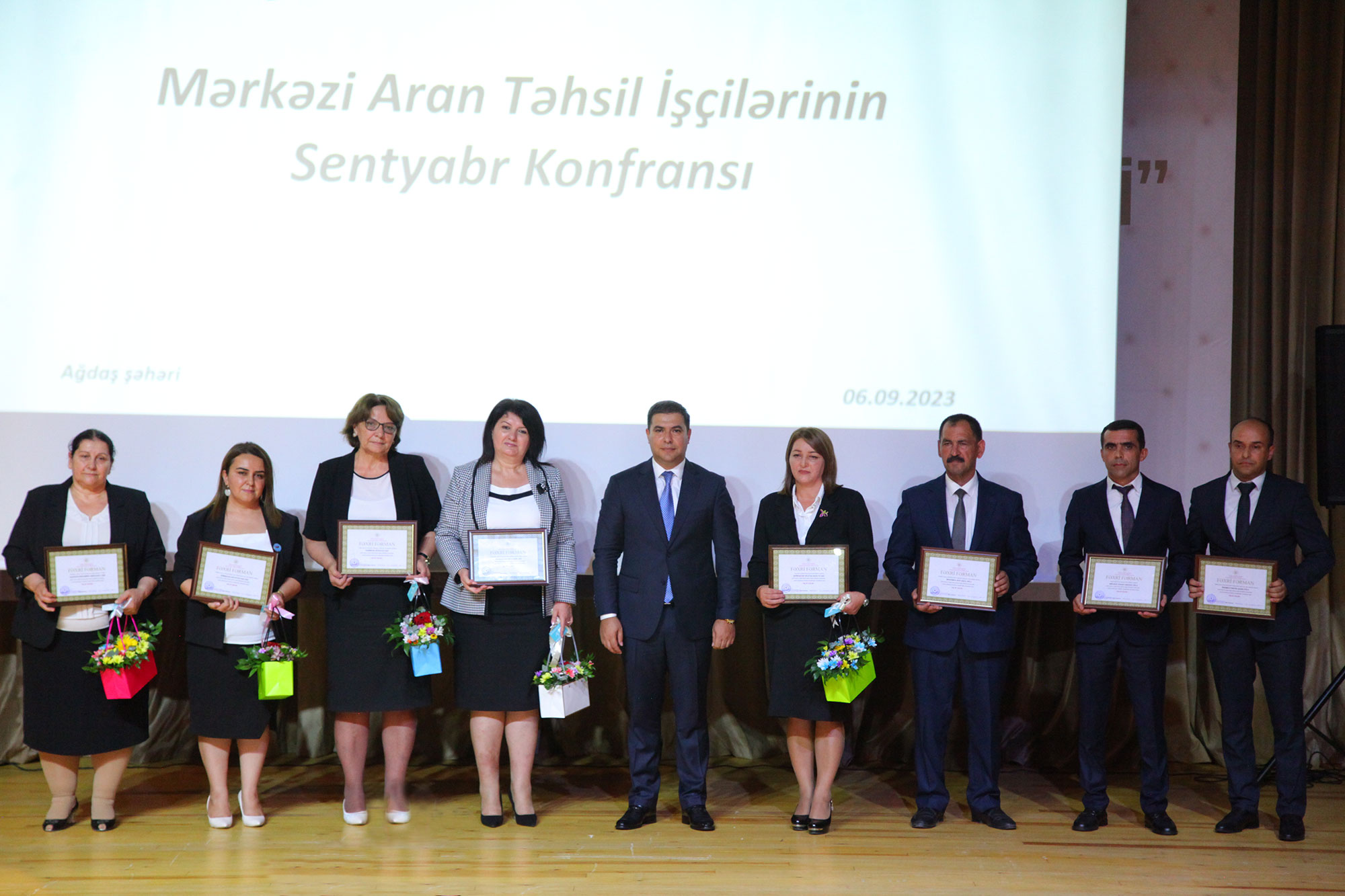 Mərkəzi Aran Regional Təhsil İdarəsi üzrə təhsil işçilərinin sentyabr konfransı keçirilib