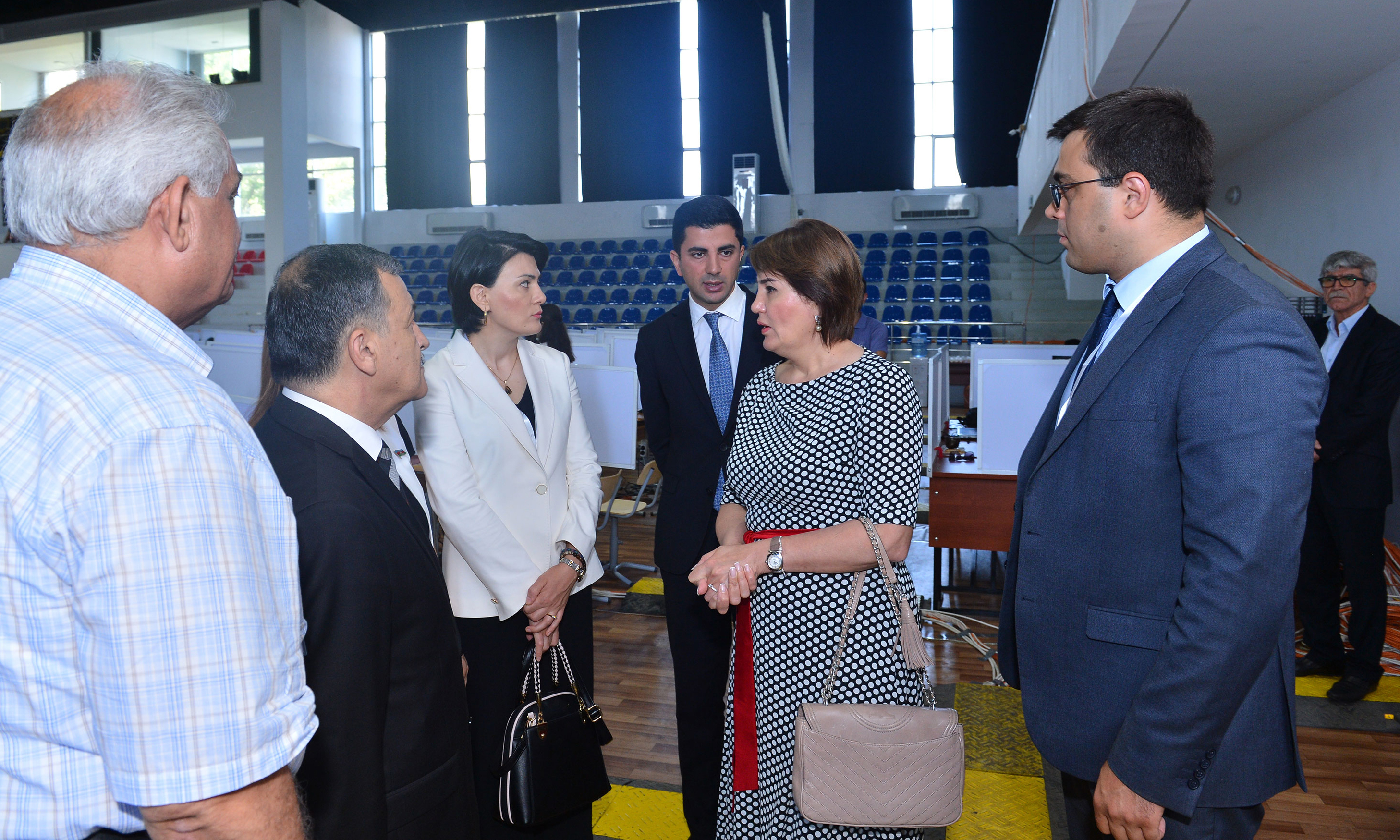 Müəllimlərin işə qəbulu üzrə imtahan prosesi izlənilib