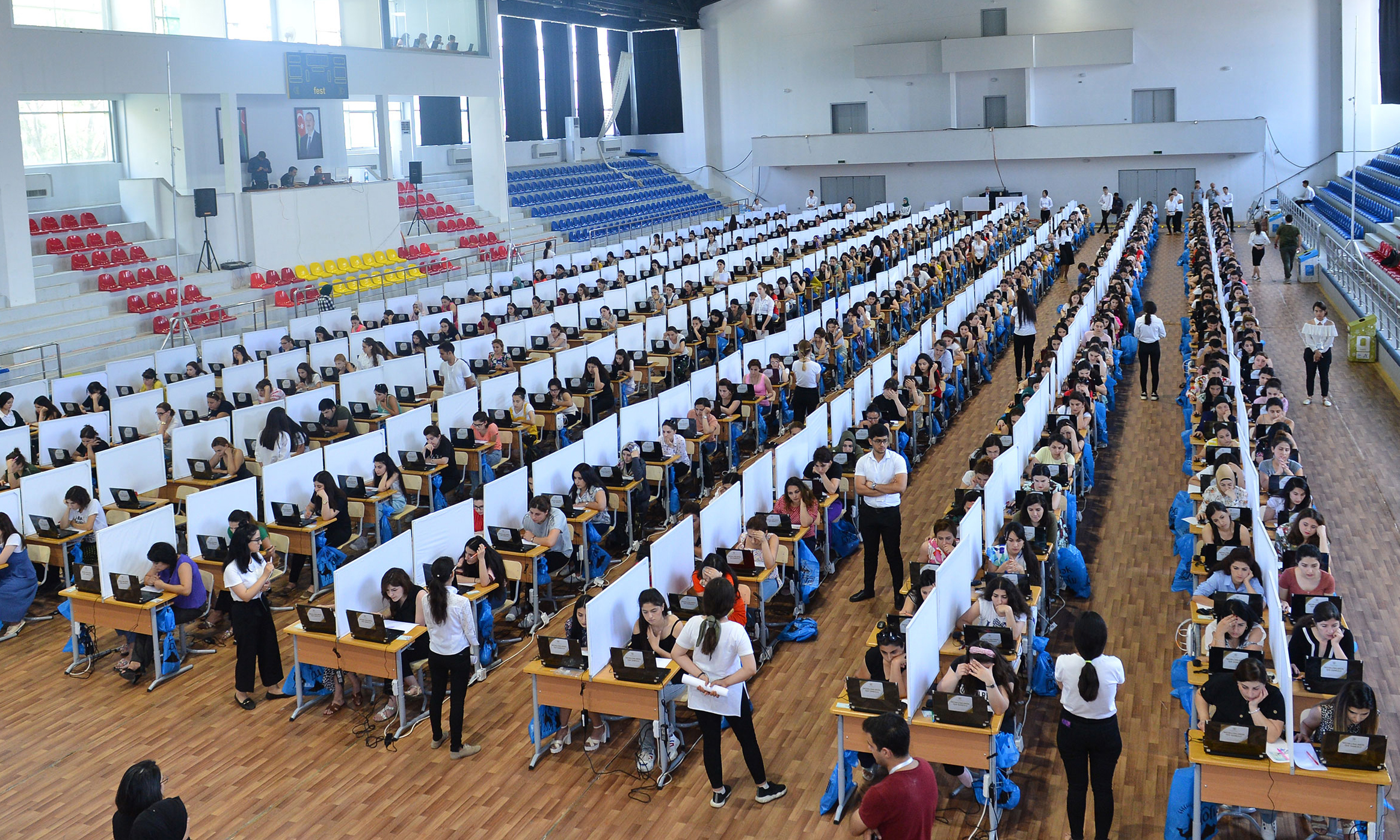 Müəllimlərin işə qəbulu üzrə imtahan prosesi izlənilib
