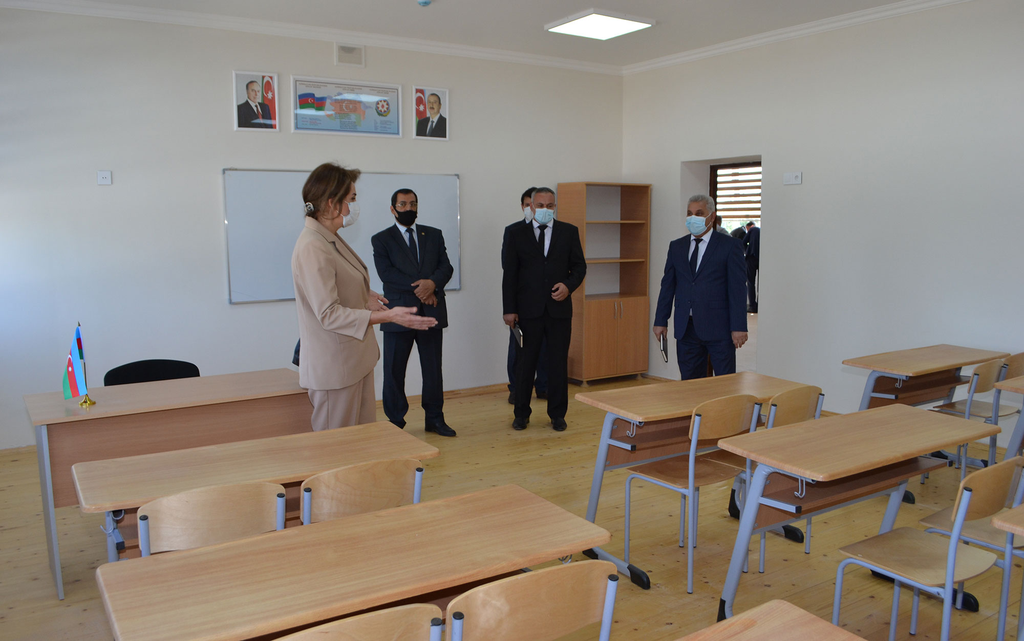 Məhəbbət Vəliyeva Kürdəmirdə məktəb açılışında iştirak edib