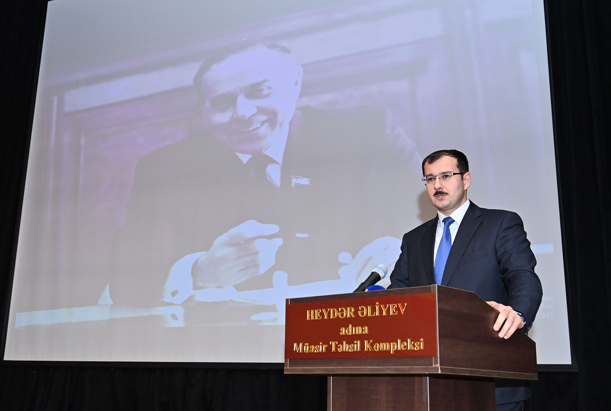 Qırğız Respublikasının məktəbliləri Azərbaycanda səfərdədir