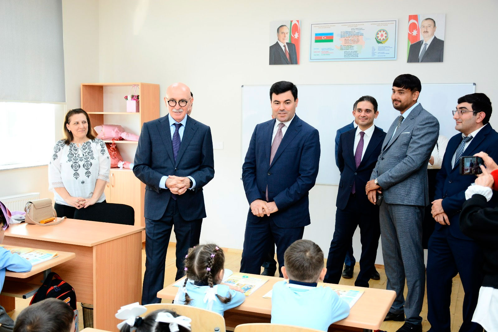 Nazir müavini Firudin Qurbanov Xaçmazda məktəb açılışlarında olub