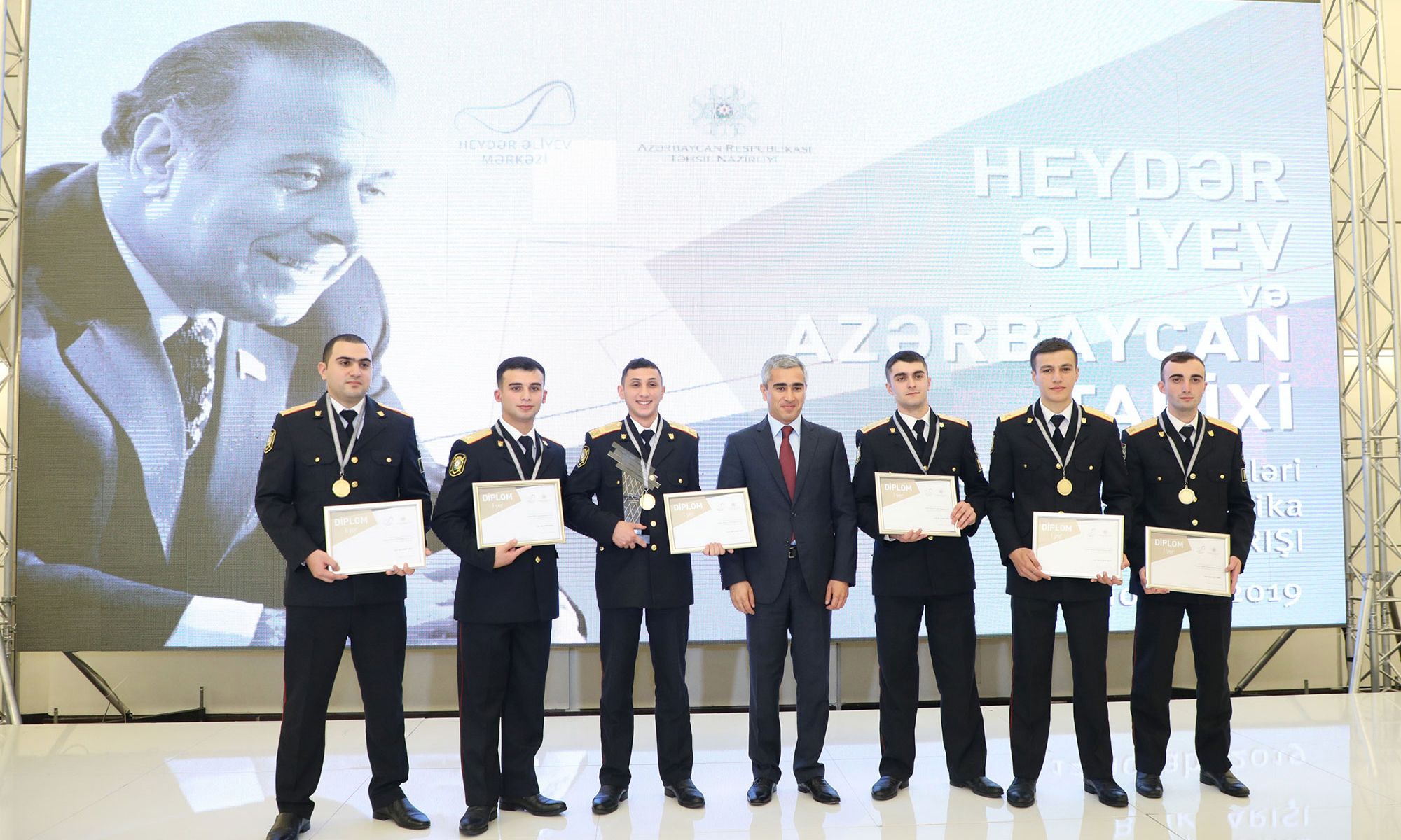 Heydər Əliyev Mərkəzində “Heydər Əliyev və Azərbaycan tarixi” VI ümumrespublika bilik yarışı keçirilib