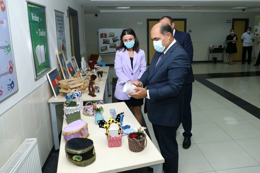 “Peşə təmayüllü siniflərin təşkili” layihəsinin hesabat tədbiri keçirilib