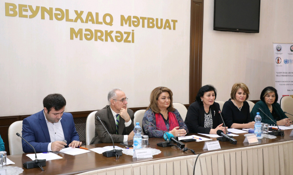 Bakıda “Qadın haqları milli dəyərlər və milli prioritetlər kontekstində” layihəsi çərçivəsində tədbir keçirilib
