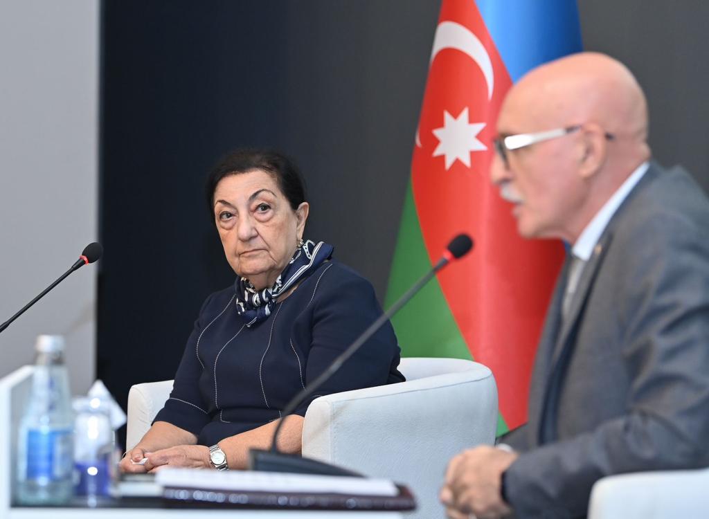 Dilarə Seyidzadə ilə “Heydər Əliyev – 100 il” adlı görüş keçirilib