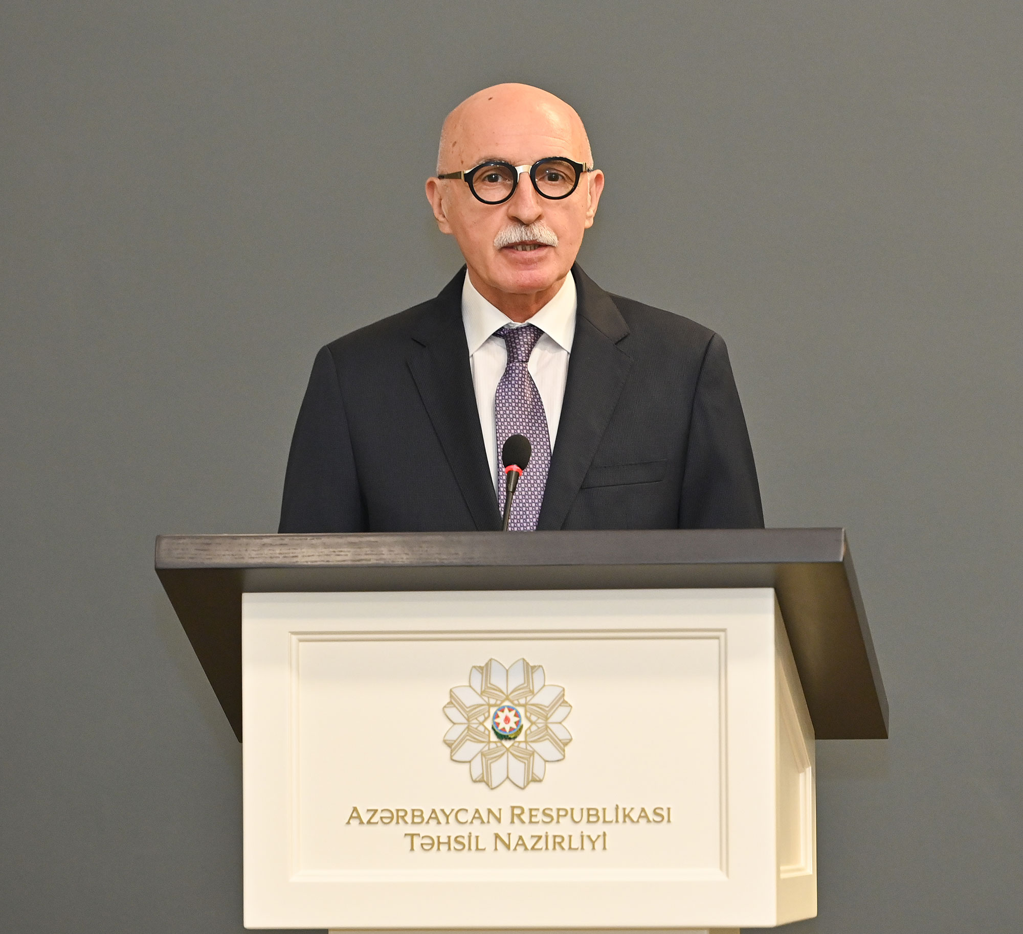 Yüksək nəticə göstərən idmançılarla görüş keçirilib