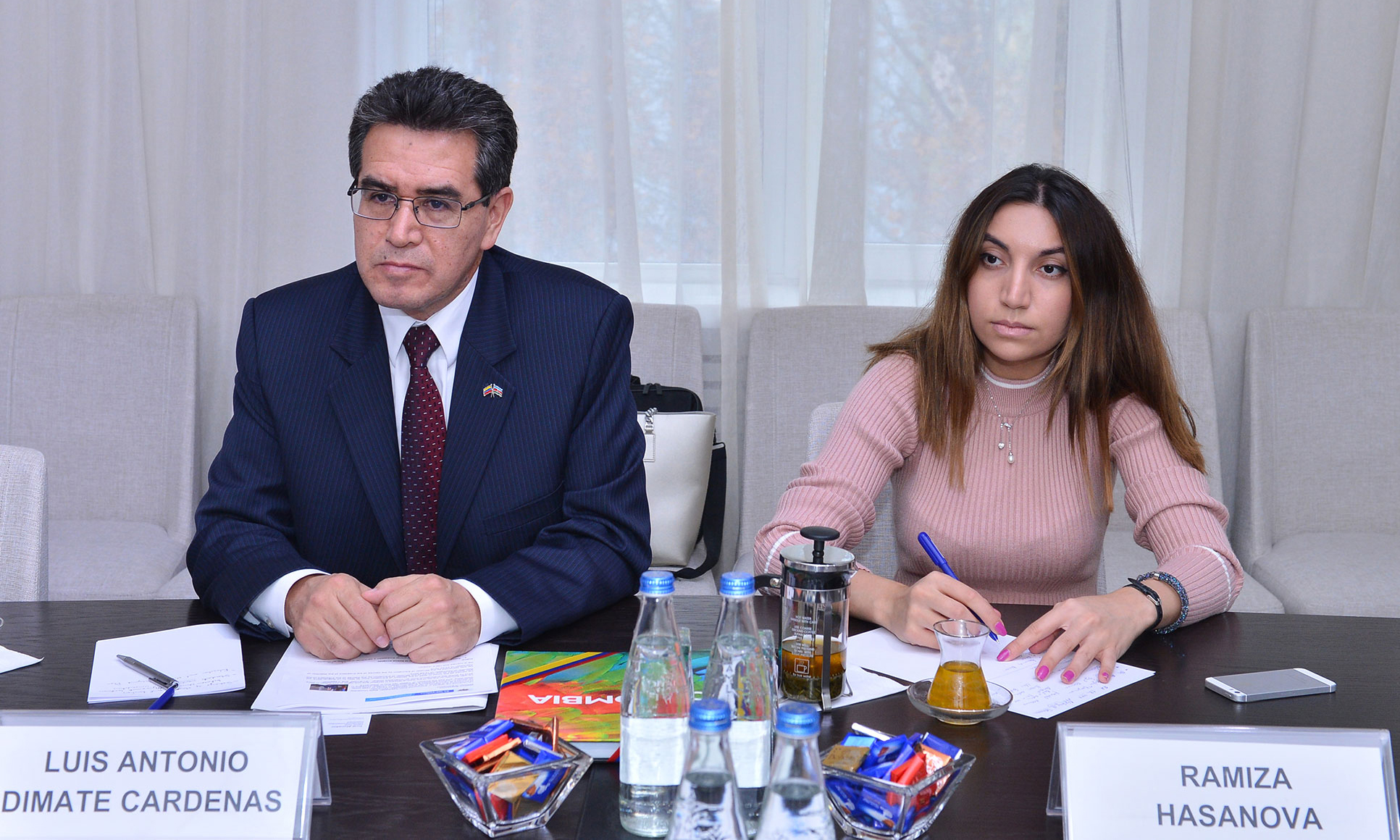 Təhsil naziri Kolumbiyanın ölkəmizdəki səfiri ilə görüşüb