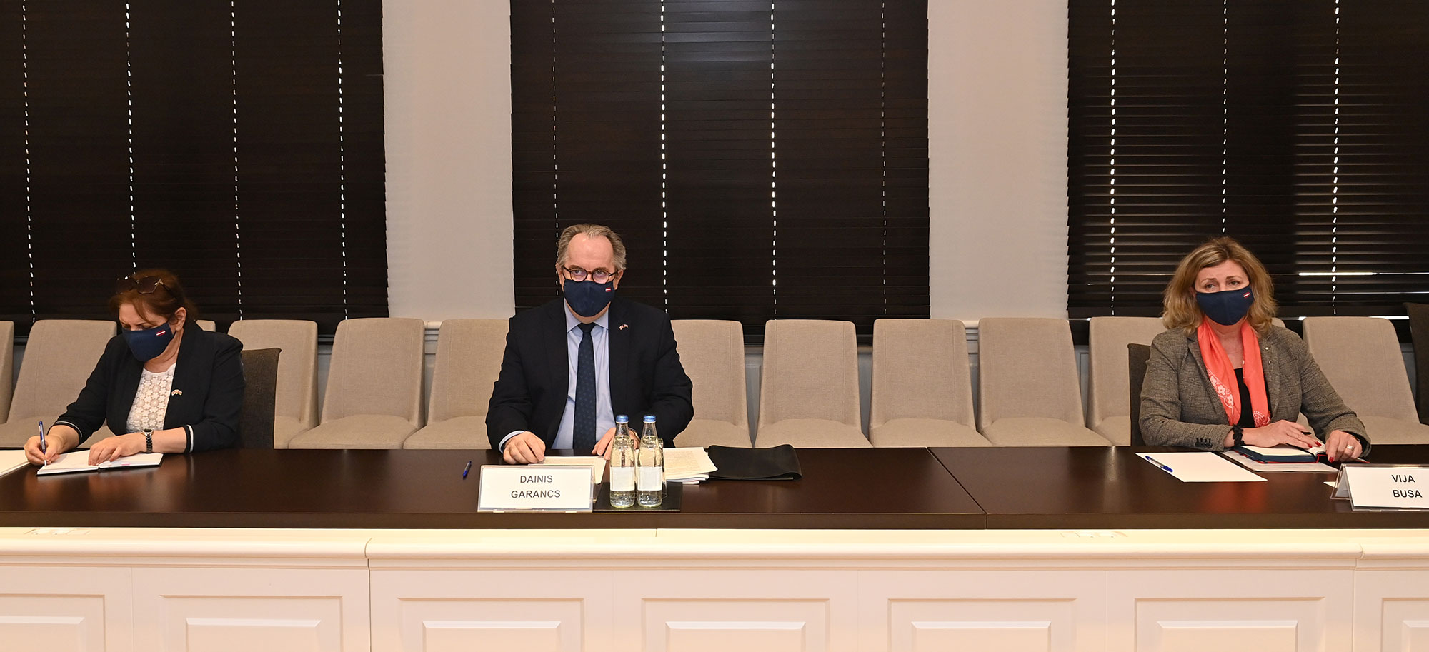 Təhsil naziri Latviya Respublikasının ölkəmizdəki fövqəladə və səlahiyyətli səfiri ilə görüşüb
