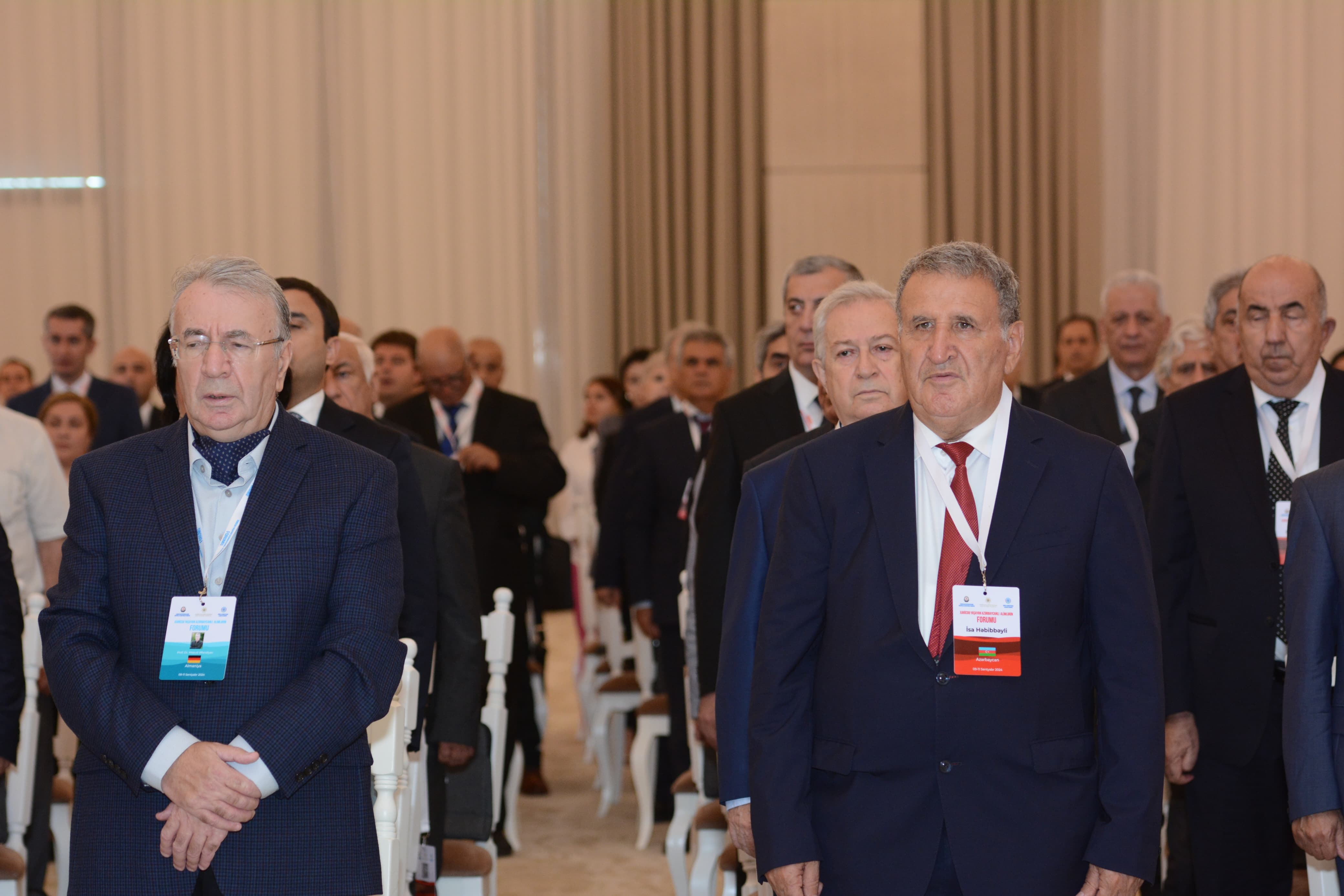 Xaricdə Yaşayan Azərbaycanlı Alimlərin Forumu keçirilir
