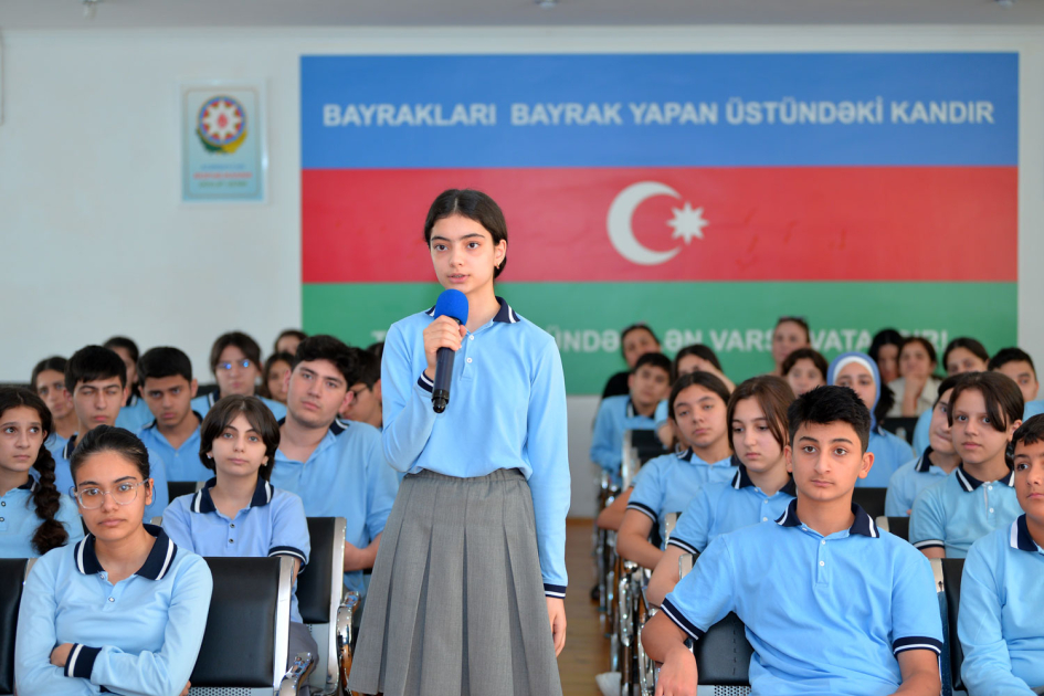 “Məktəbdə...” layihəsinin yeni dərs ilində ilk görüşü keçirilib