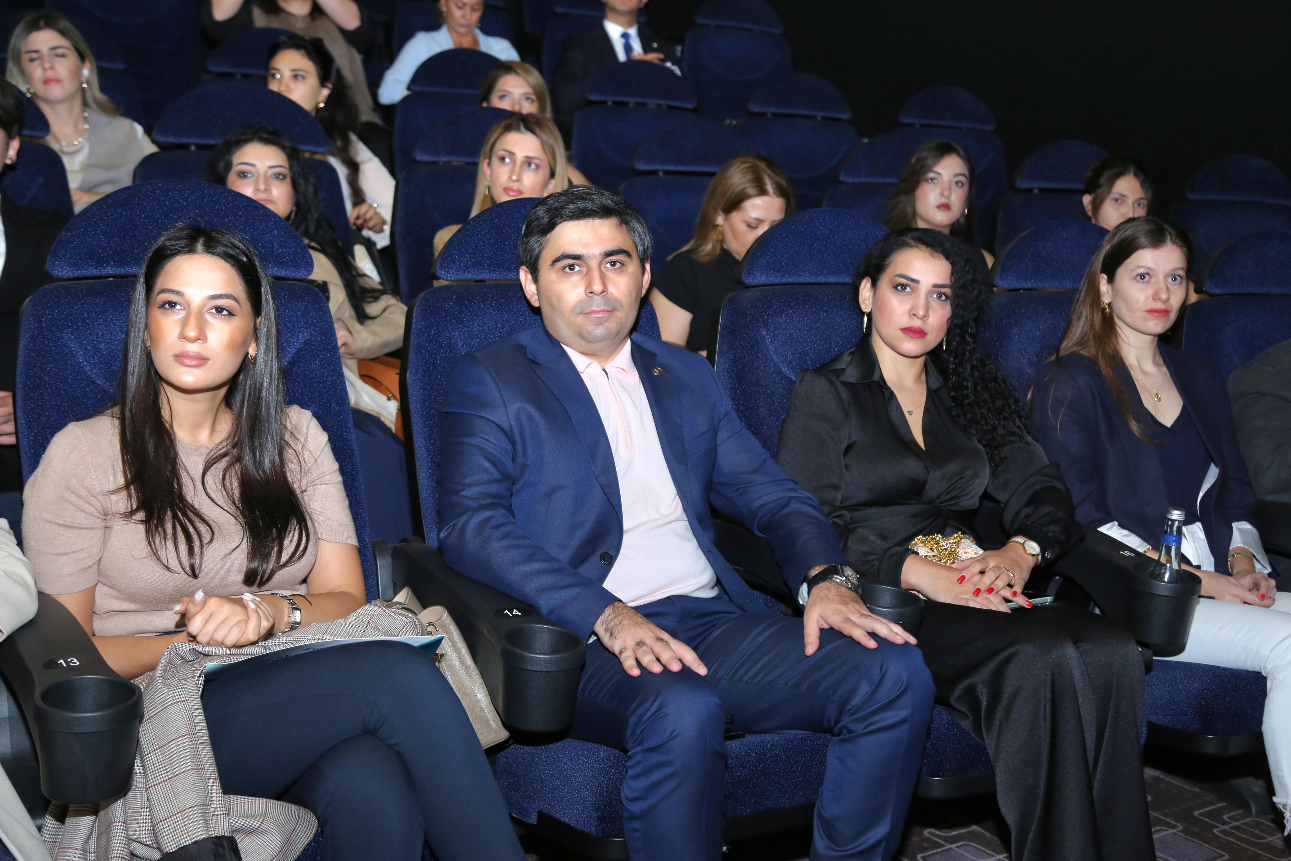 “EduTime”ın təşkilatçılığı ilə Özgür Bolatın seminarı keçirilib - FOTOLAR