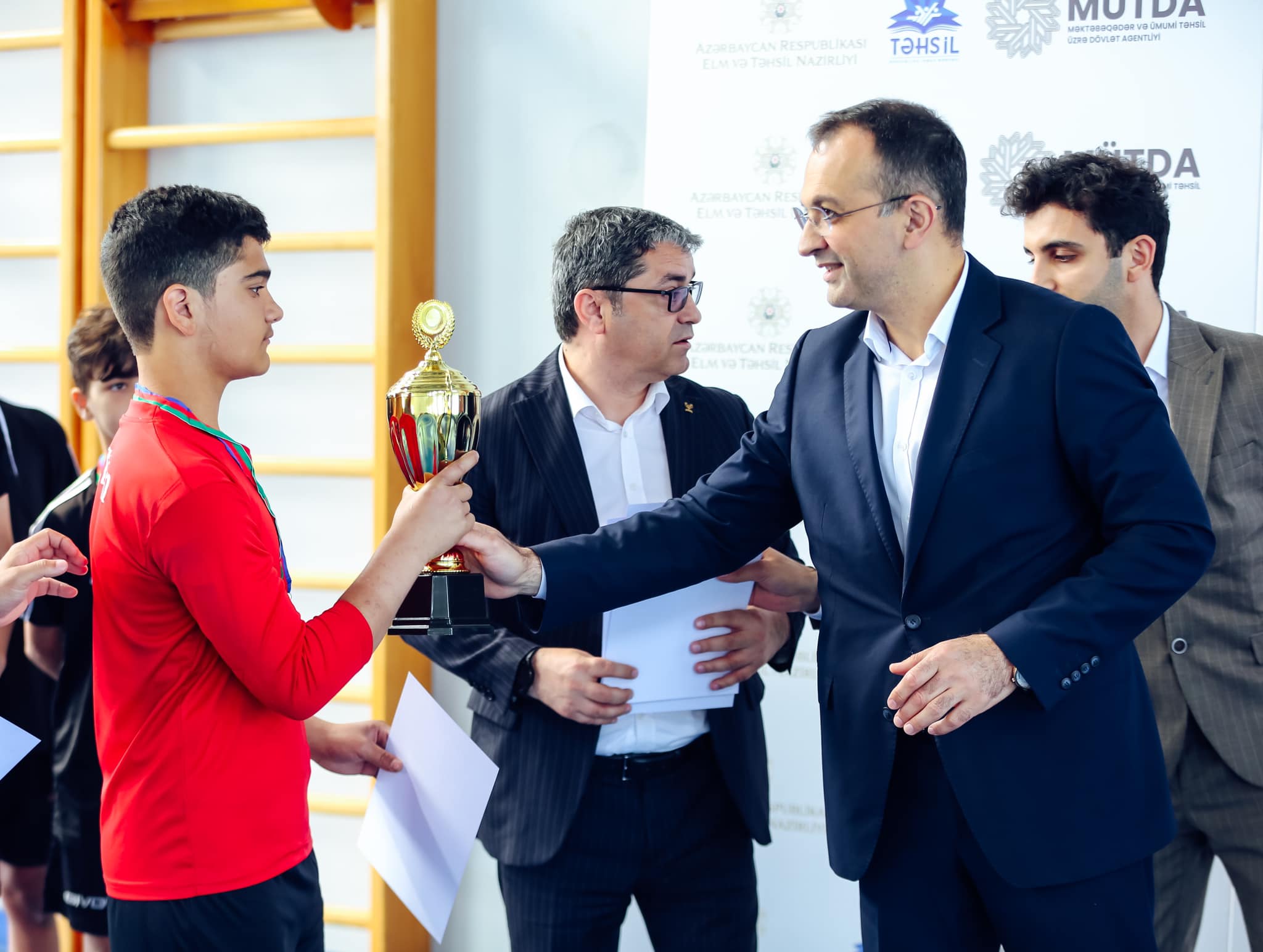 “Təhsil” Respublika İdman Mərkəzinin mini-futbol üzrə Respublika turnirinin final mərhələsi keçirilib