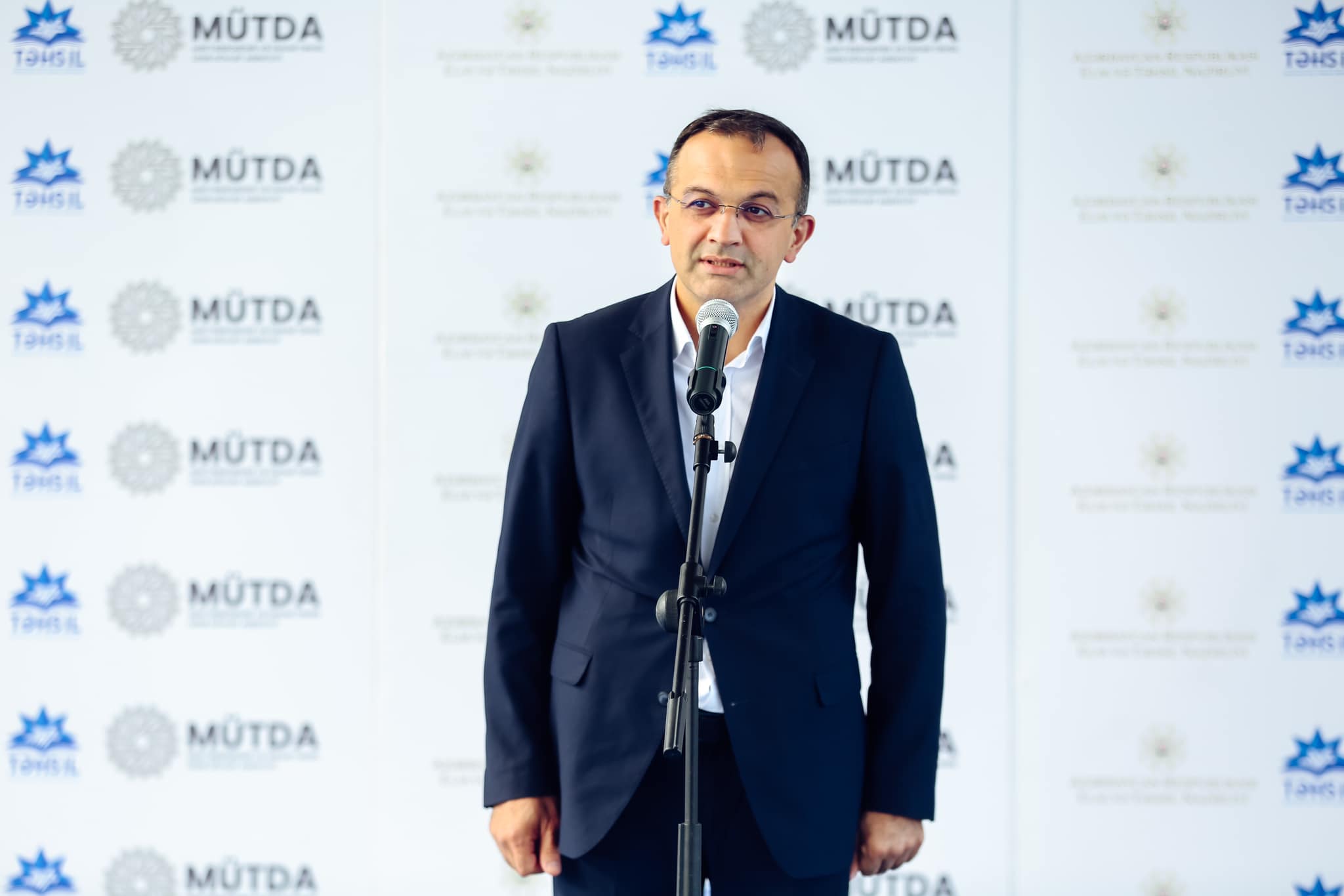 “Təhsil” Respublika İdman Mərkəzinin mini-futbol üzrə Respublika turnirinin final mərhələsi keçirilib