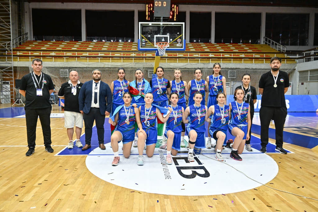 Basketbol millilərimiz Avropa çempionatını uğurlu nəticələrlə başa vurublar: 2 qızıl, 1 gümüş medal