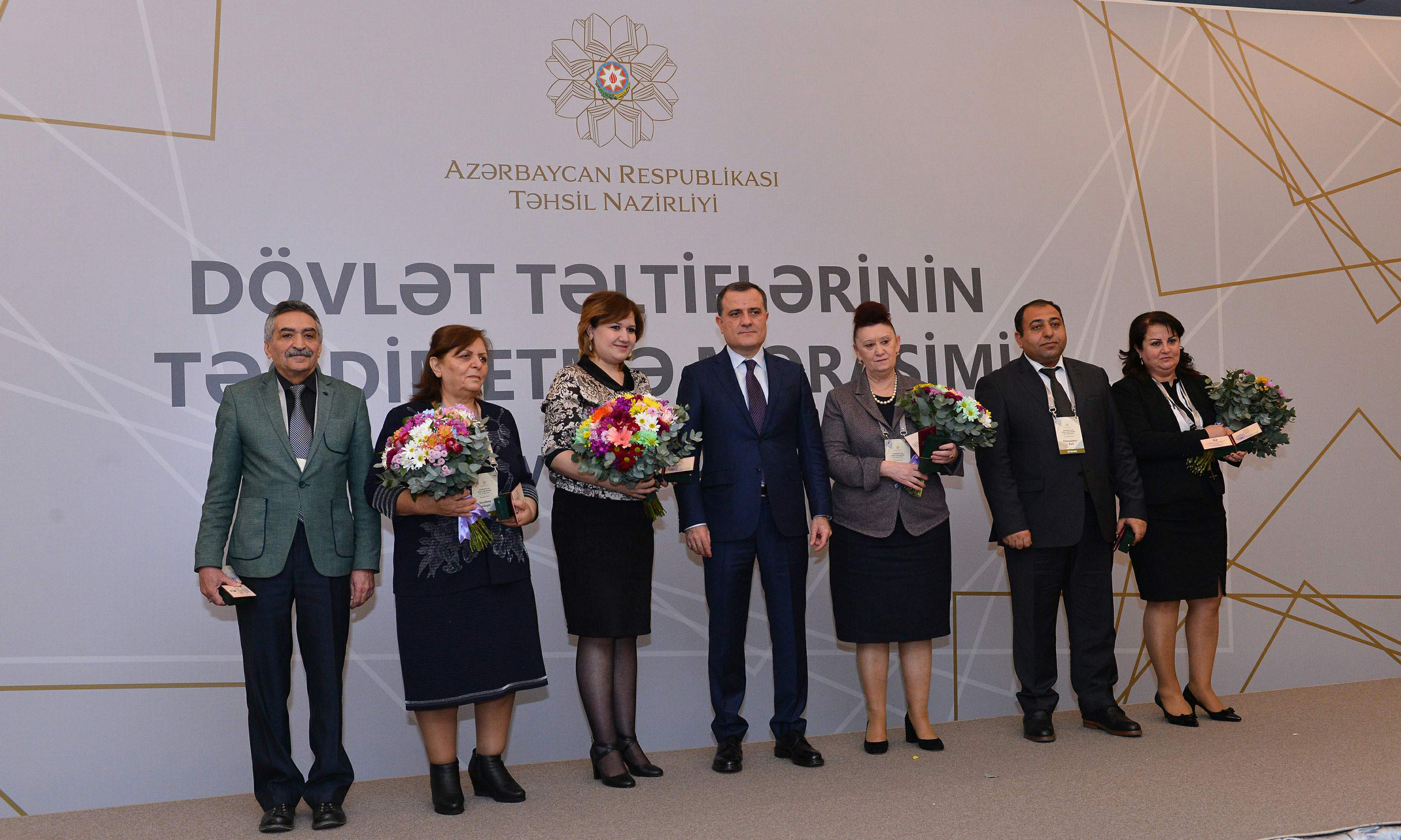 5 ilin hesabatı