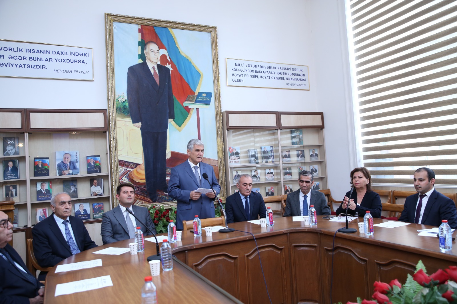 ADPU-da “Azərbaycan müəllimi”nin 90 illiyi və Beynəlxalq Müəllimlər Günü ilə əlaqədar görüş keçirilib