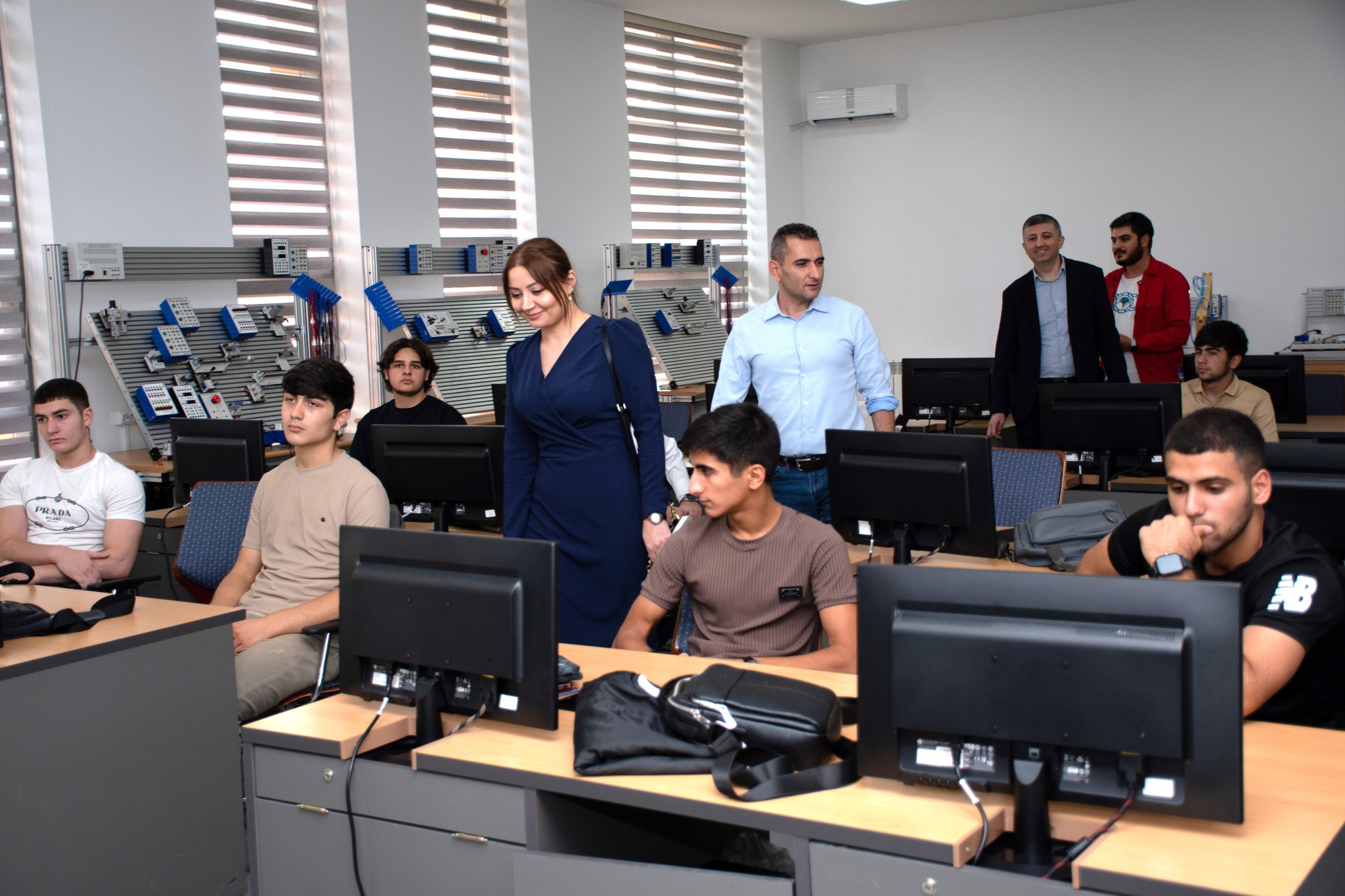 Elm və Təhsil Nazirliyi yanında İctimai Şuranın üzvləri ilə Peşə Təhsili üzrə Dövlət Agentliyininin rəhbərliyi arasında görüş keçirilib