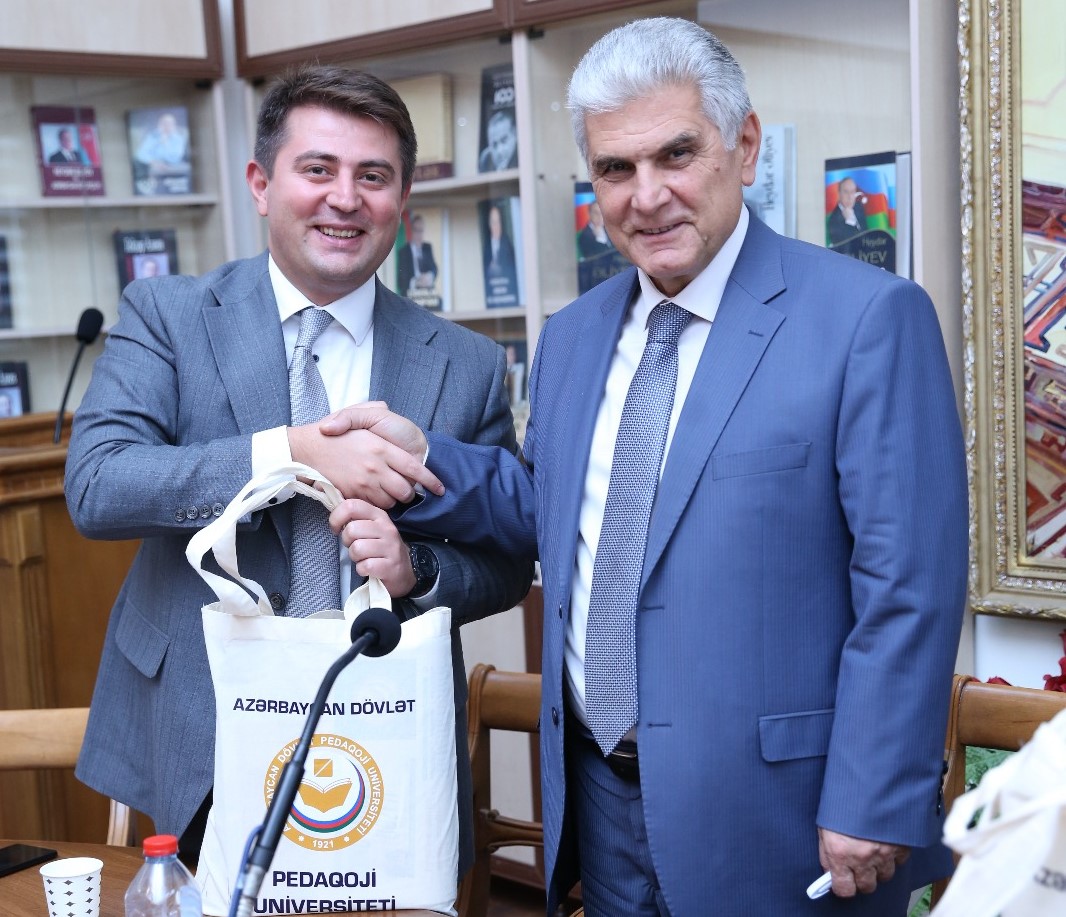 ADPU-da “Azərbaycan müəllimi”nin 90 illiyi və Beynəlxalq Müəllimlər Günü ilə əlaqədar görüş keçirilib