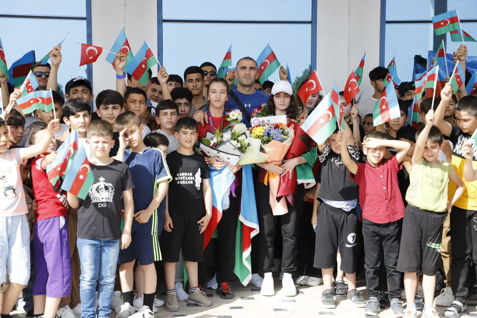 Adını tarixə yazdıran məktəblinin atası: