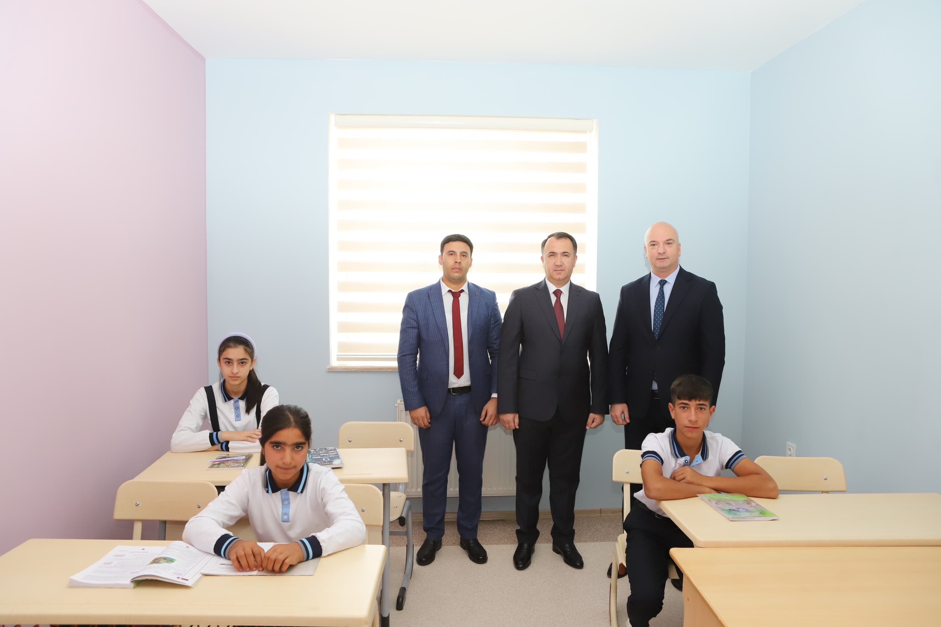 Yeni tədris ilində Şərur rayonunun Təzəkənd tam orta məktəbi əsaslı təmirdən sonra kollektivin istifadəsinə verilib