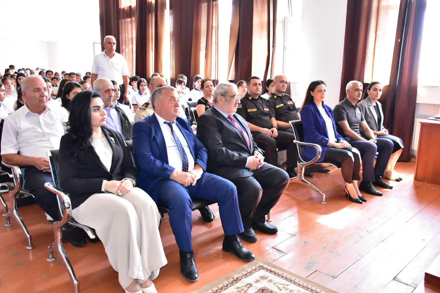 Məktəblilərlə fövqəladə hallara dair maarifləndirici görüş olub