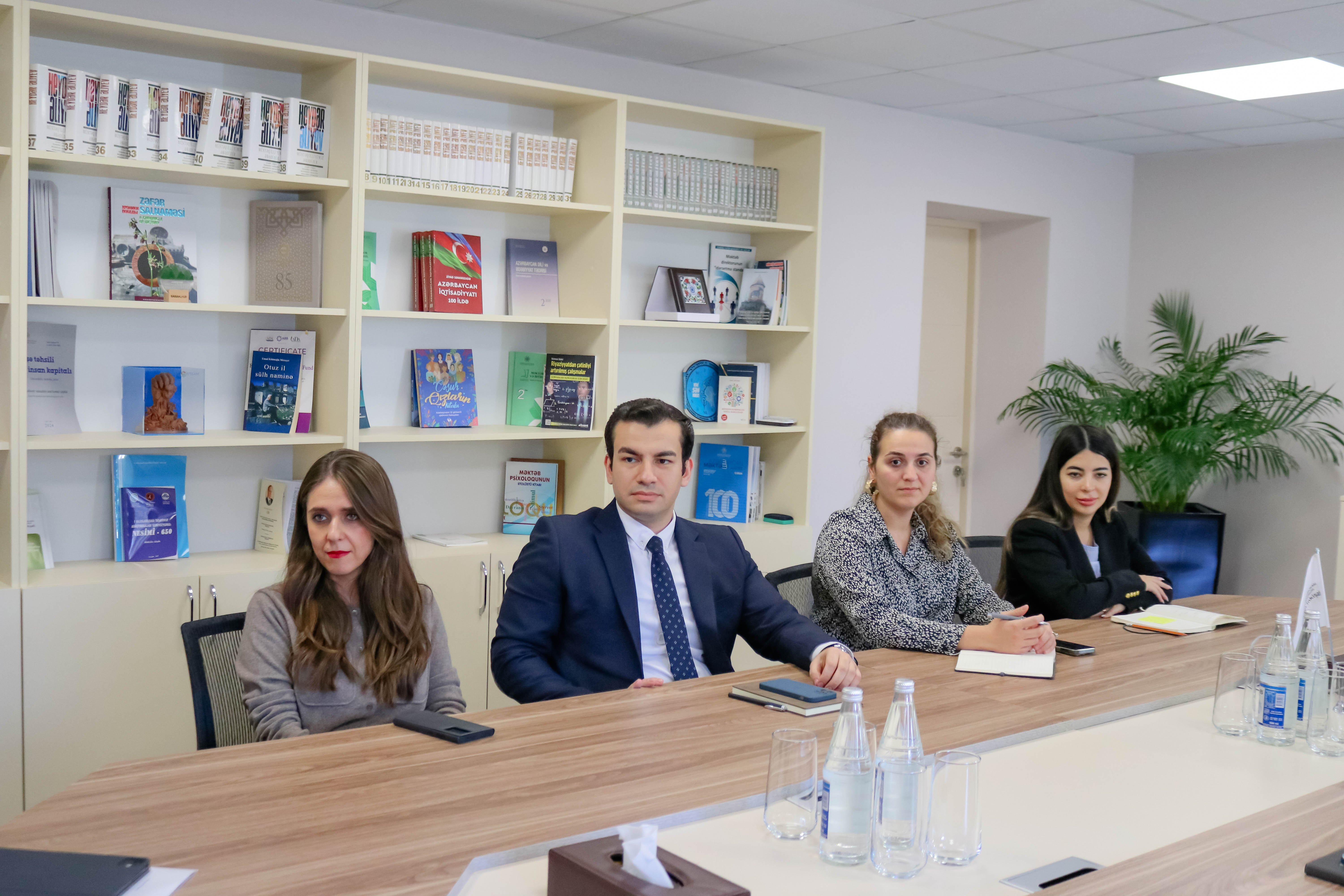 Dünya Təhsil Forumunun direktoru Təhsilin İnkişafı Fondunun qonağı olub
