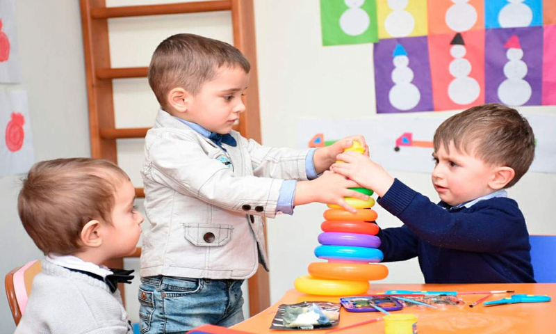 3-4 yaşlı uşaqların məktəbi