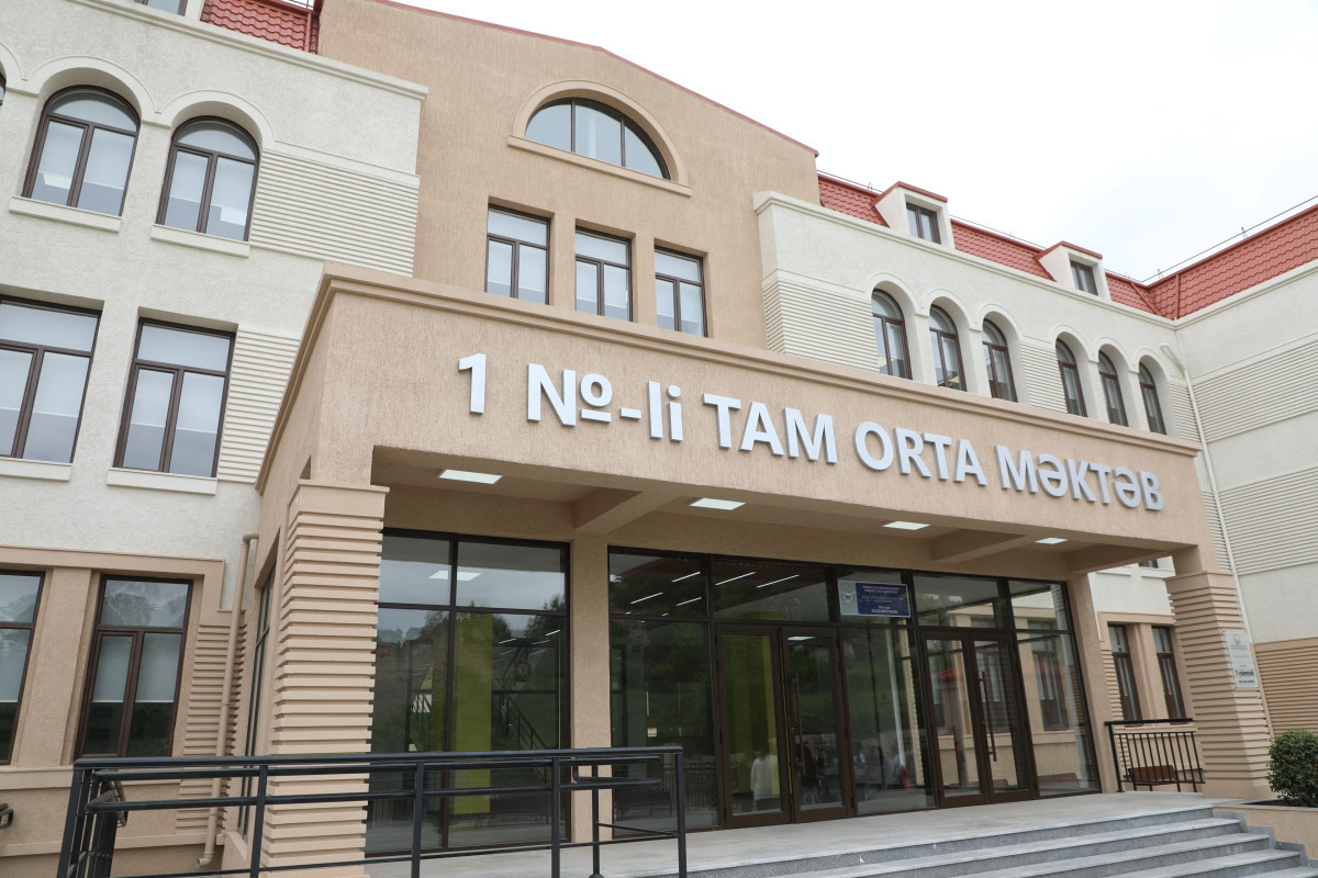 Direktor: Şuşa şəhəri 1 nömrəli tam orta məktəbdə 258 şagirdin təhsil alması nəzərdə tutulur