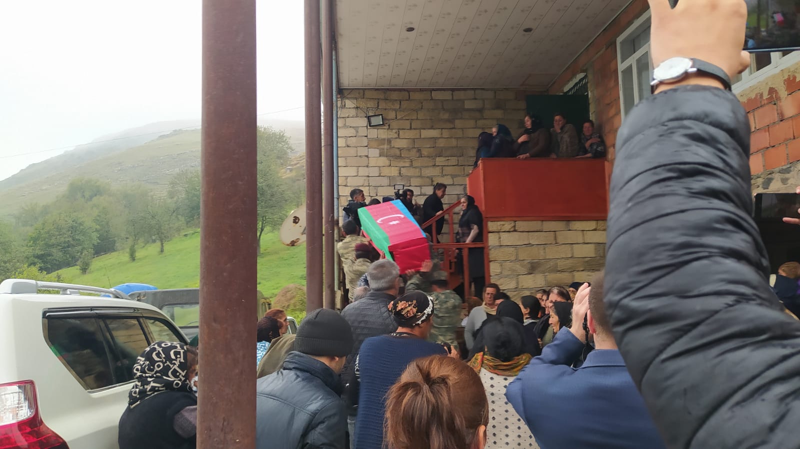 Təhsil aldığı orta məktəbə adı verilən şəhidimiz 30 il sonra dəfn olunub