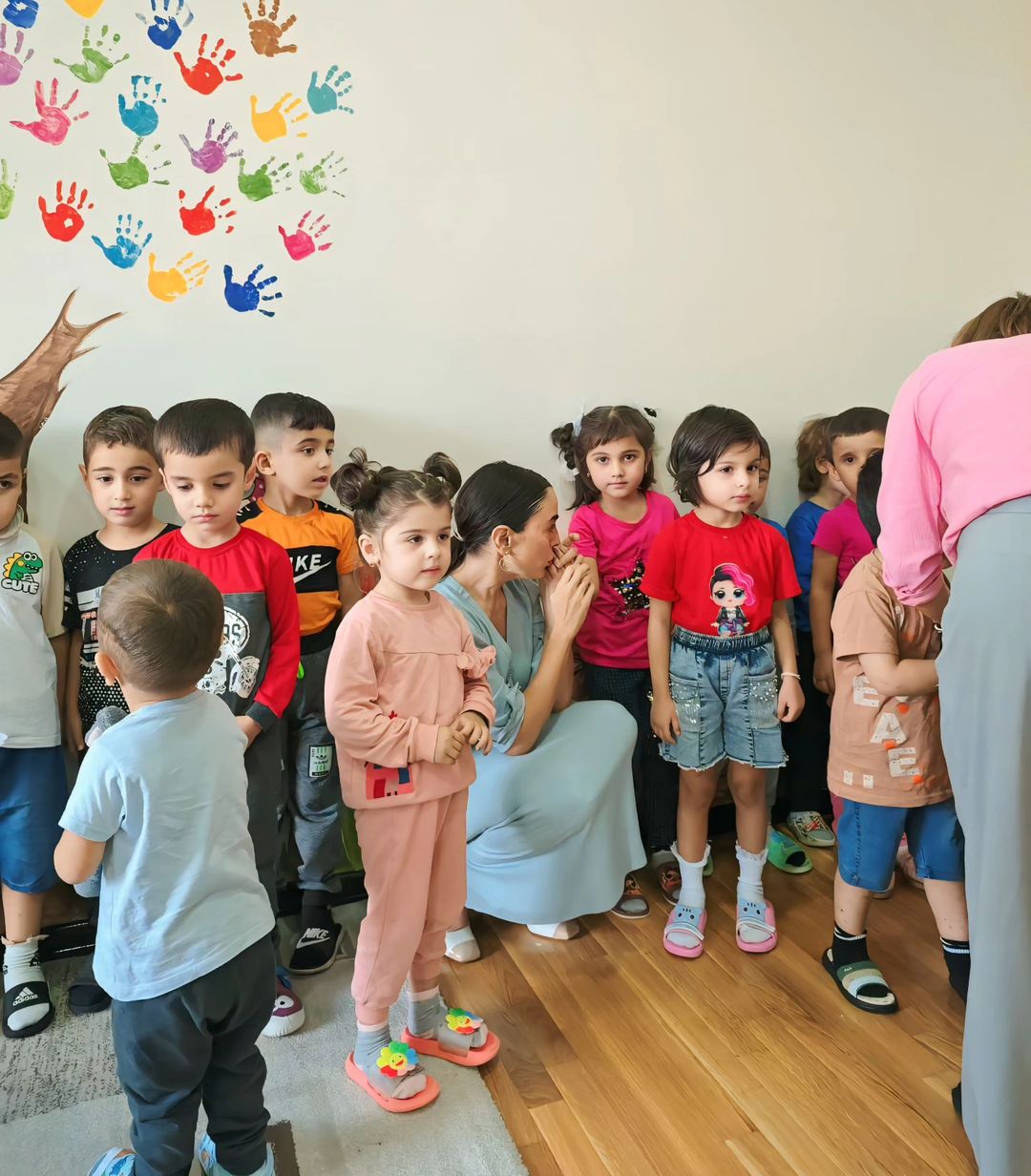 Leyla Əliyeva internat məktəbini ziyarət edib - FOTOLAR