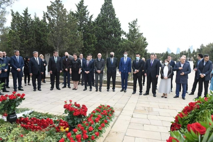 Azad Rəhimovun xatirəsinə həsr edilmiş şahmat turnirinin açılış mərasimi
