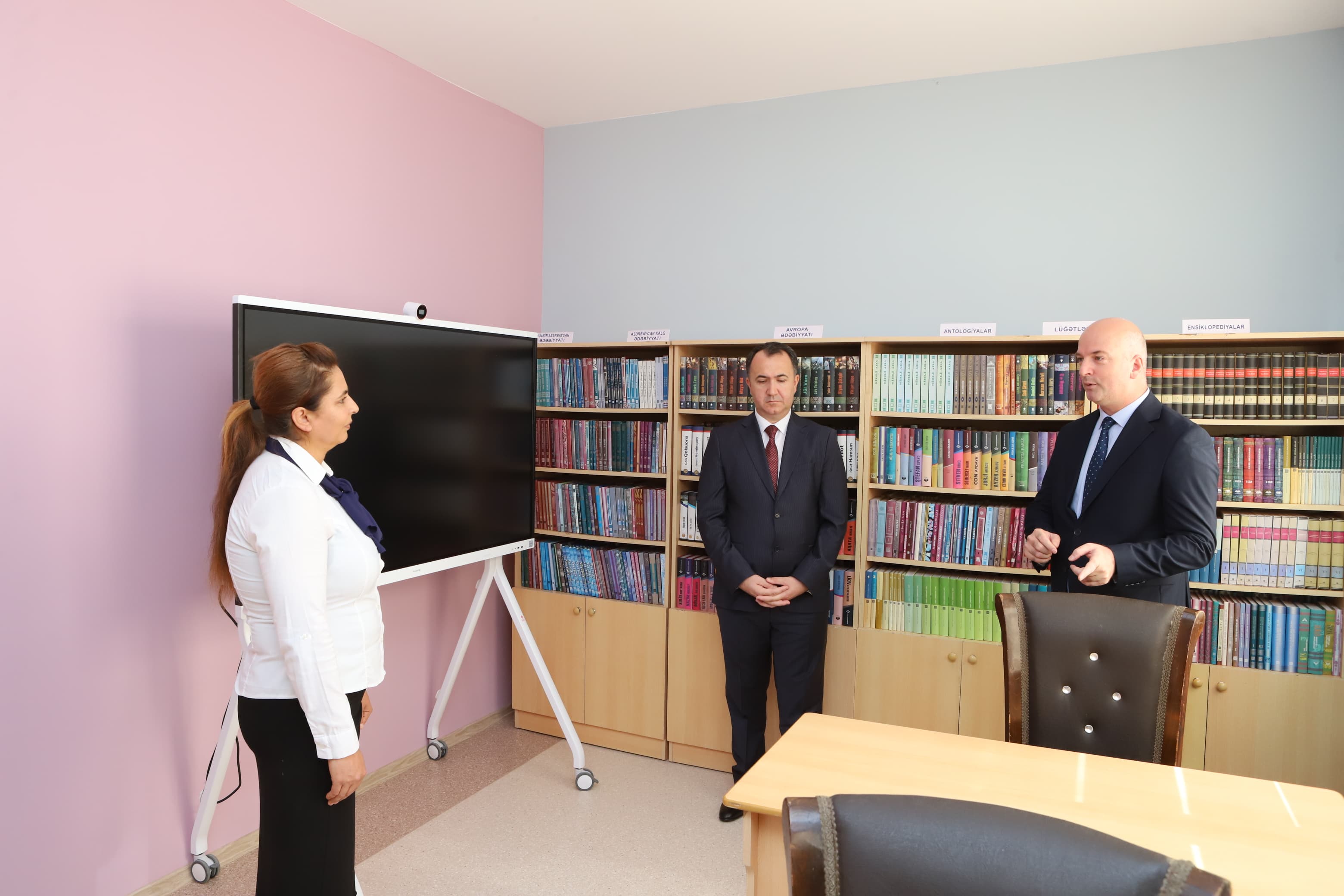Yeni tədris ilində Şərur rayonunun Təzəkənd tam orta məktəbi əsaslı təmirdən sonra kollektivin istifadəsinə verilib