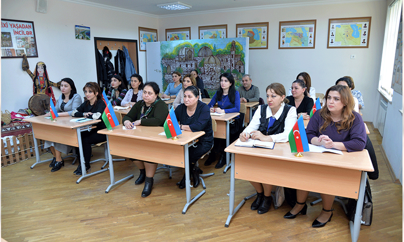 Nizami rayonu üzrə məktəb seminarları