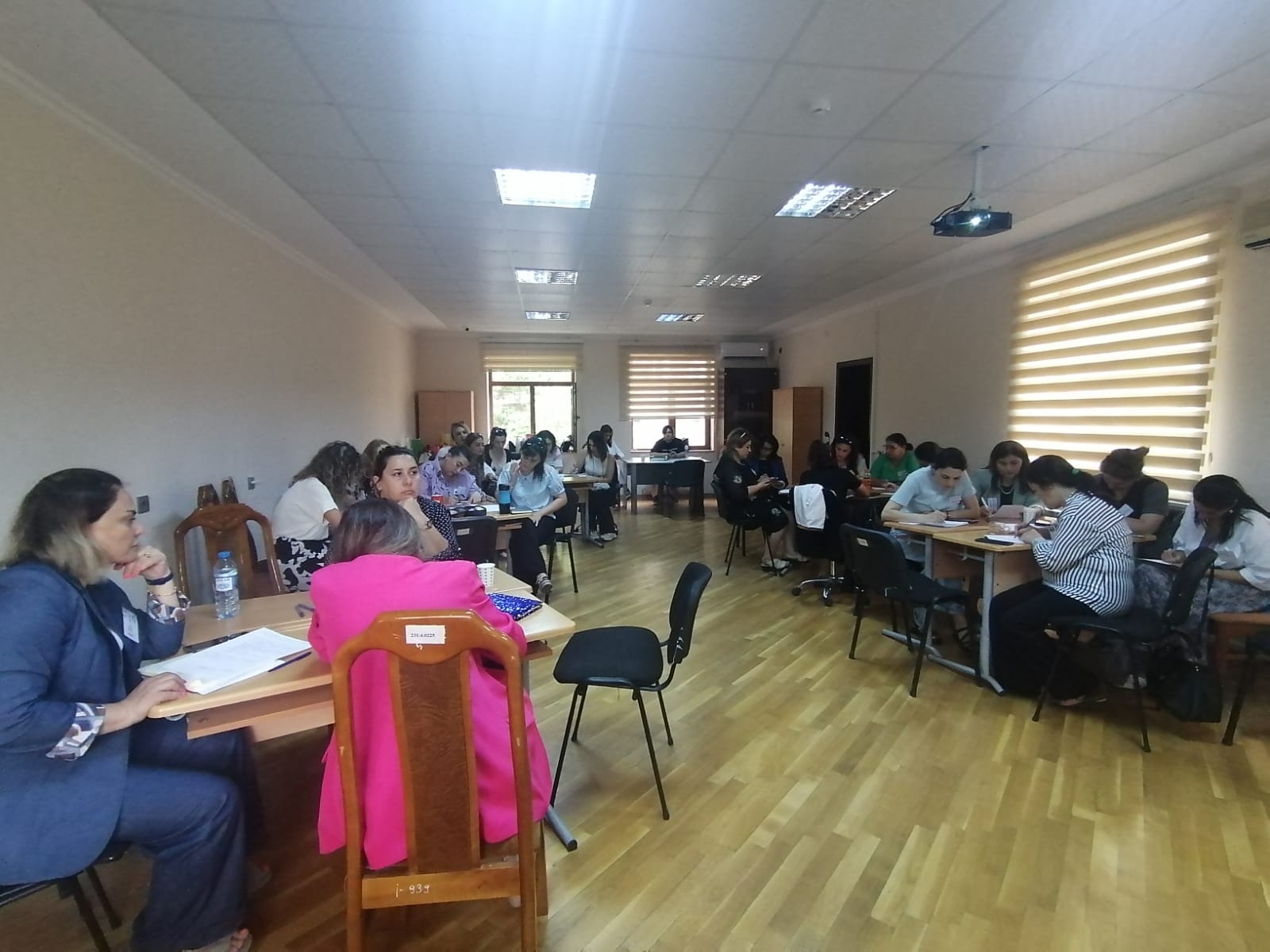 “Müasir metodist” layihəsi çərçivəsində keçirilən təlimlərin ikinci mərhələsi yekunlaşıb