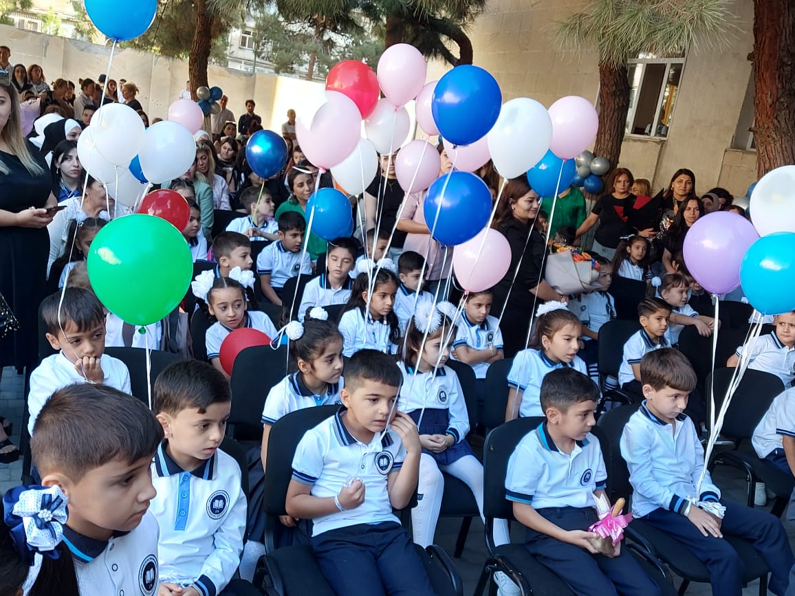 Bakıda 276 nömrəli tam orta məktəbdə Bilik Günü qeyd olunub