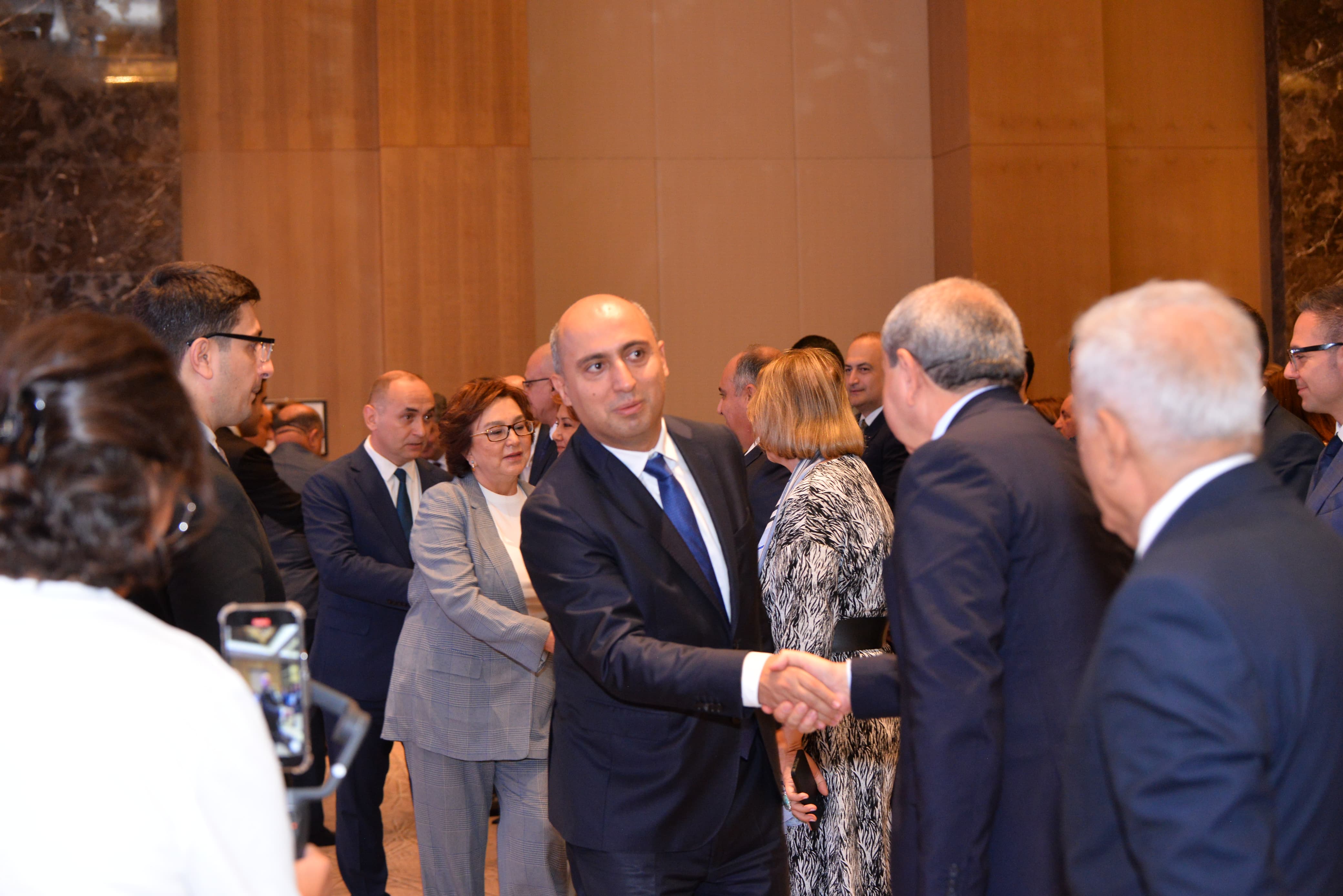 Bakı şəhəri təhsil işçilərinin sentyabr konfransı keçirilib