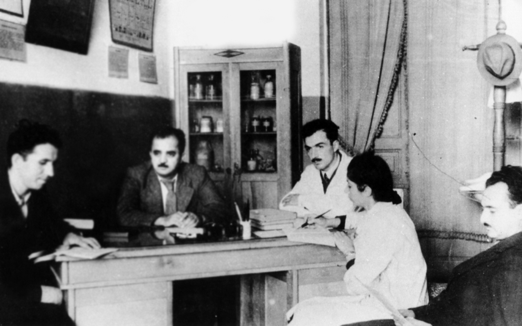 Rektor müharibəyə getdi, tələbə Qəhrəman oldu