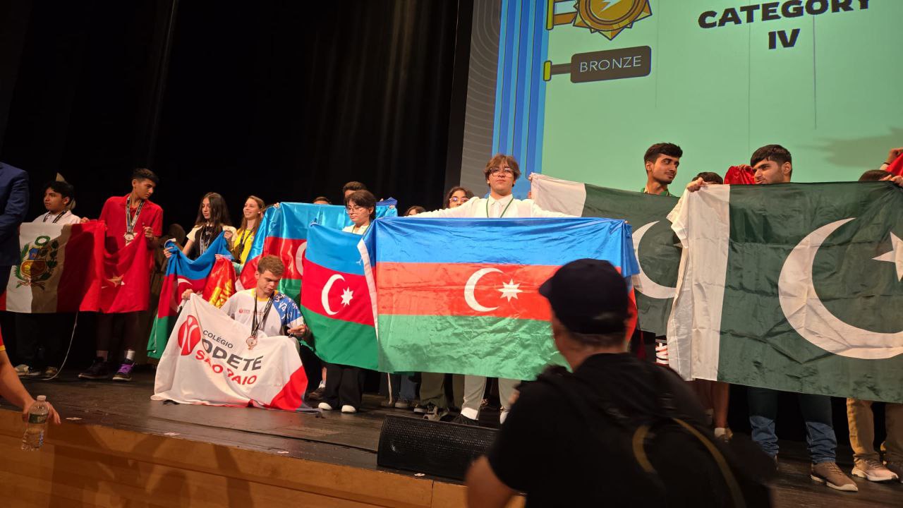 Şagirdlərimiz Beynəlxalq Kopernik olimpiadasında 36 medal qazanıblar