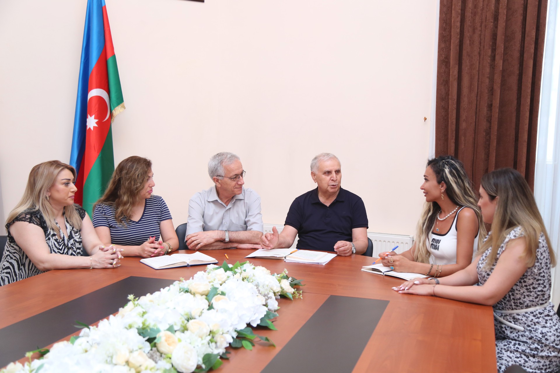 Neft və Qaz İnstitutunun şöbə müdiri Fəxrəddin Kərimov ilə MÜSAHİBƏ