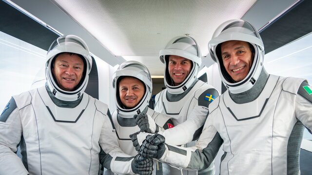 İlk türk astronavtın Kosmosa səyahətinə saatlar qalır