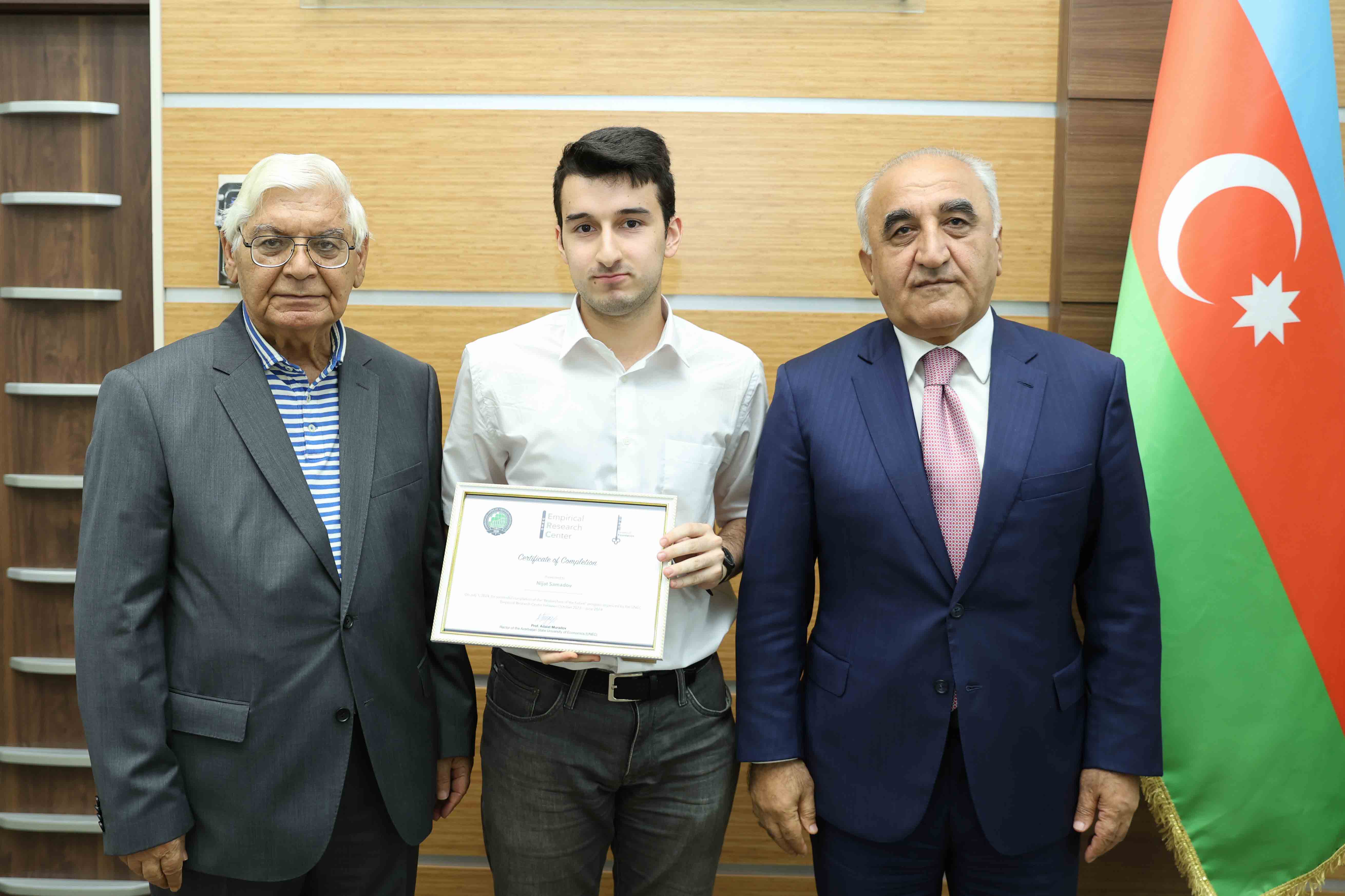 UNEC-in “Gələcəyin tədqiqatçıları” adlı qrant layihəsi uğurla yekunlaşıb