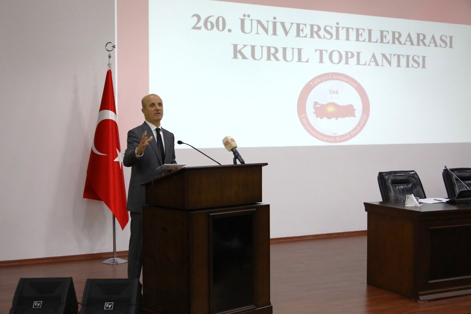 Erol Özvar: Uğurlu tələbələrin seçimi Türkiyə-Azərbaycan Universiteti oldu